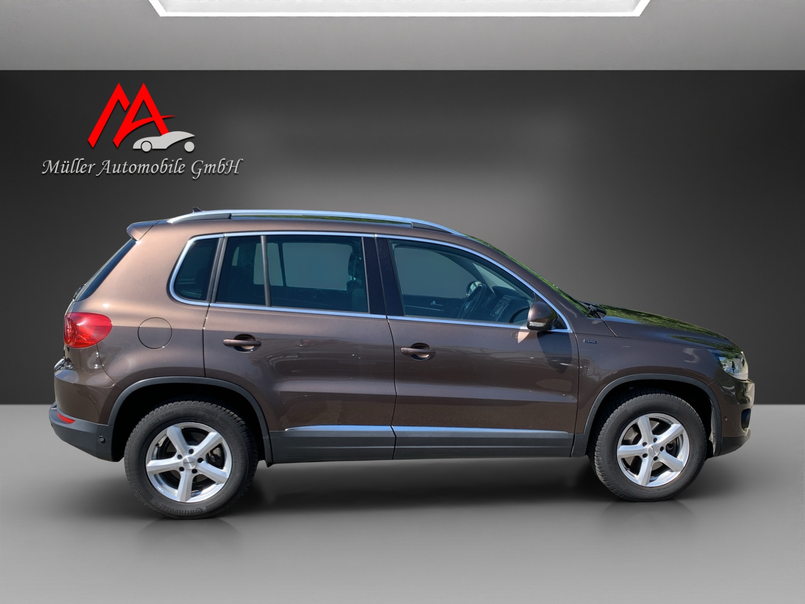 VW Tiguan 1.4 TSI Lounge 4Motion-image-5