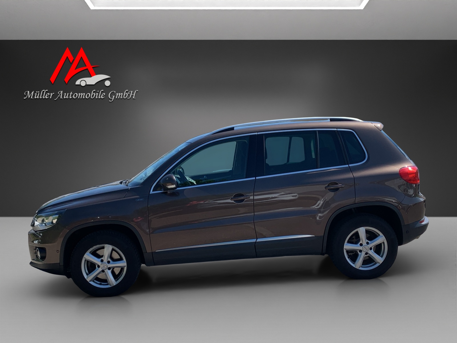 VW Tiguan 1.4 TSI Lounge 4Motion-image-4