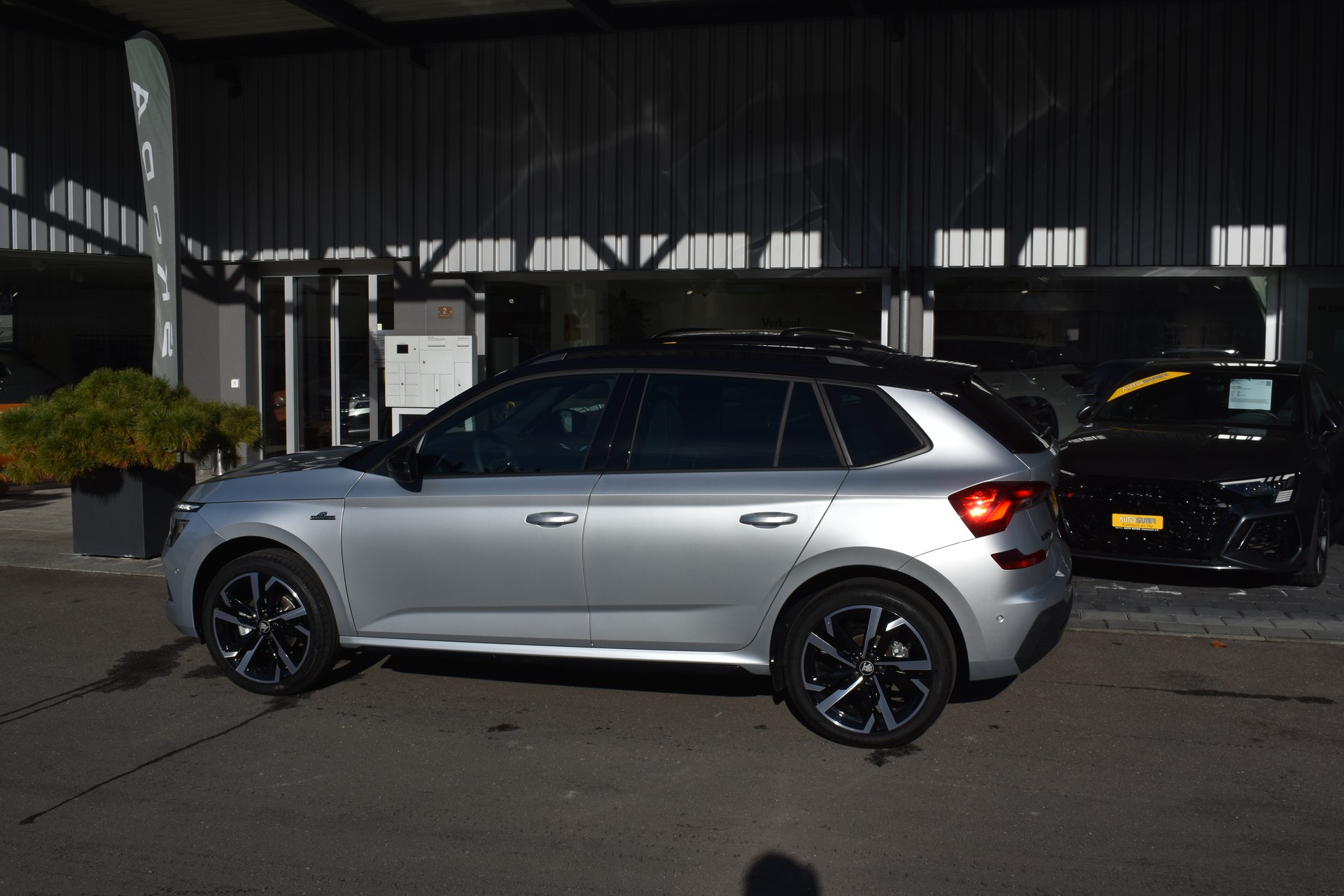 SKODA Kamiq 1.5 TSI Monte Carlo DSG-showroom-element-3