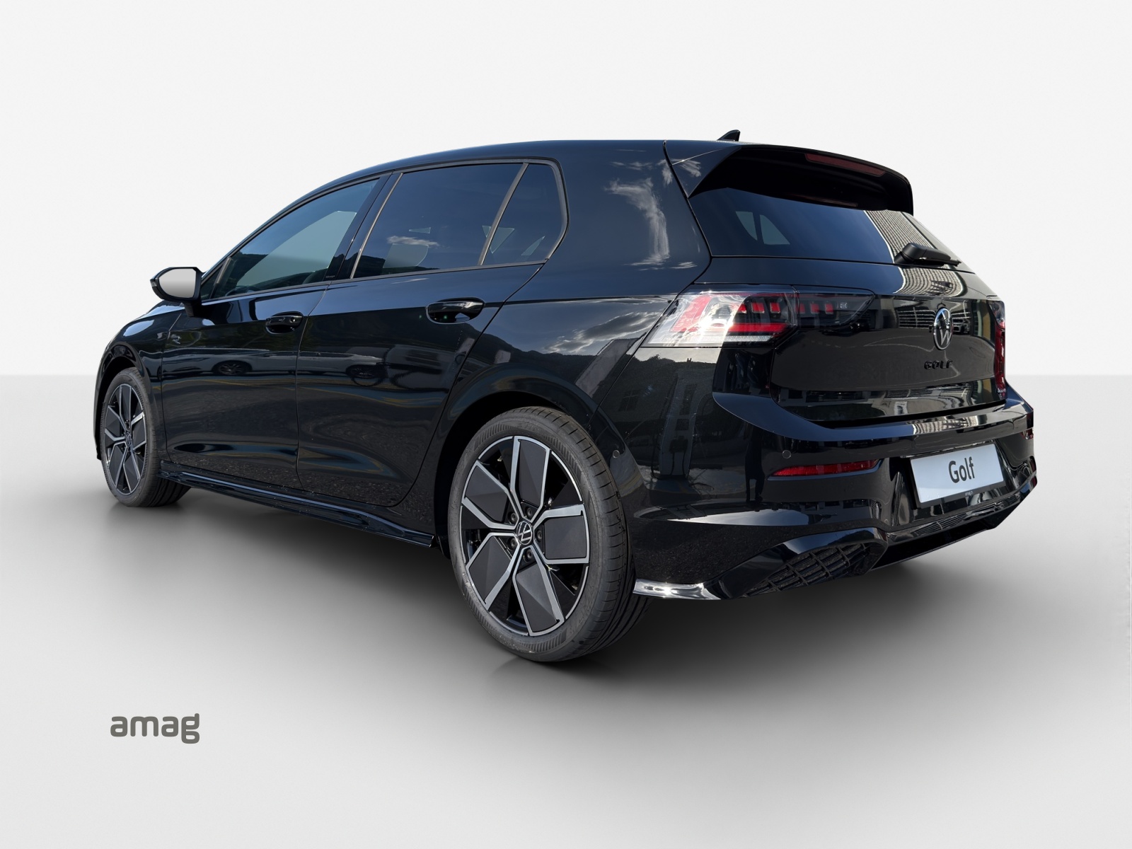 VW Golf 2.0 TSI R-Line DSG 4 Motion-image-2