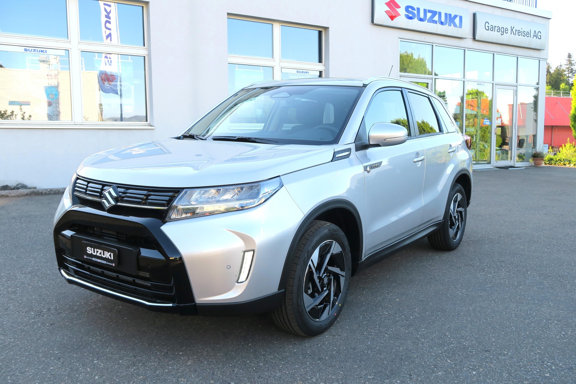 SUZUKI Vitara 1.4 T Sakura Top Hybrid 4x4