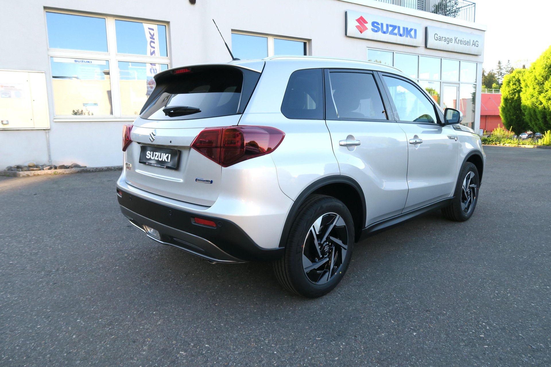 SUZUKI Vitara 1.4 T Sakura Top Hybrid 4x4-image-1
