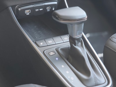 Hyundai Bayon 1.0 T-GDi AmpliaDCT — photo 12