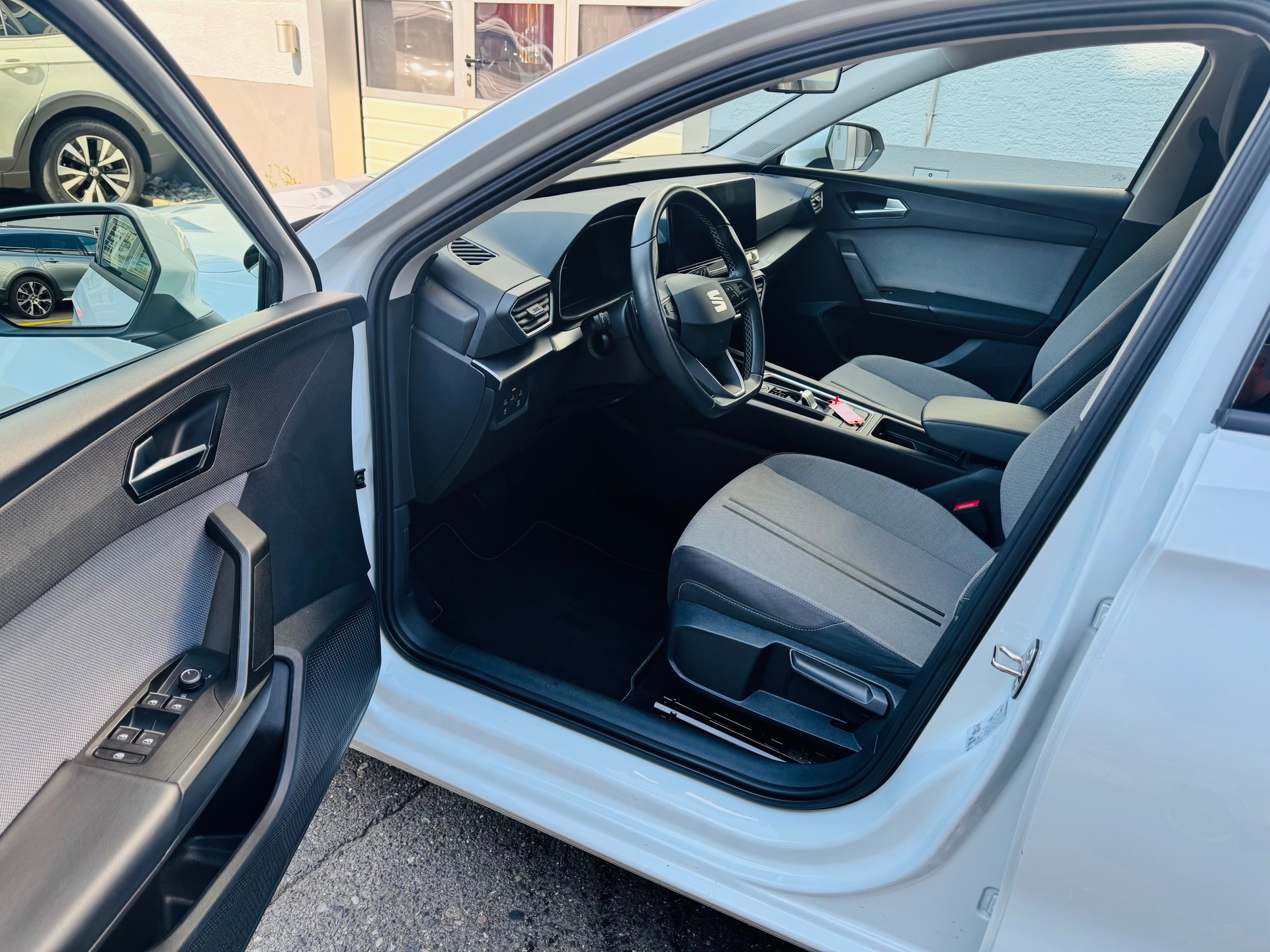 SEAT Leon ST 2.0 TDI EVO DSG Style-image-7