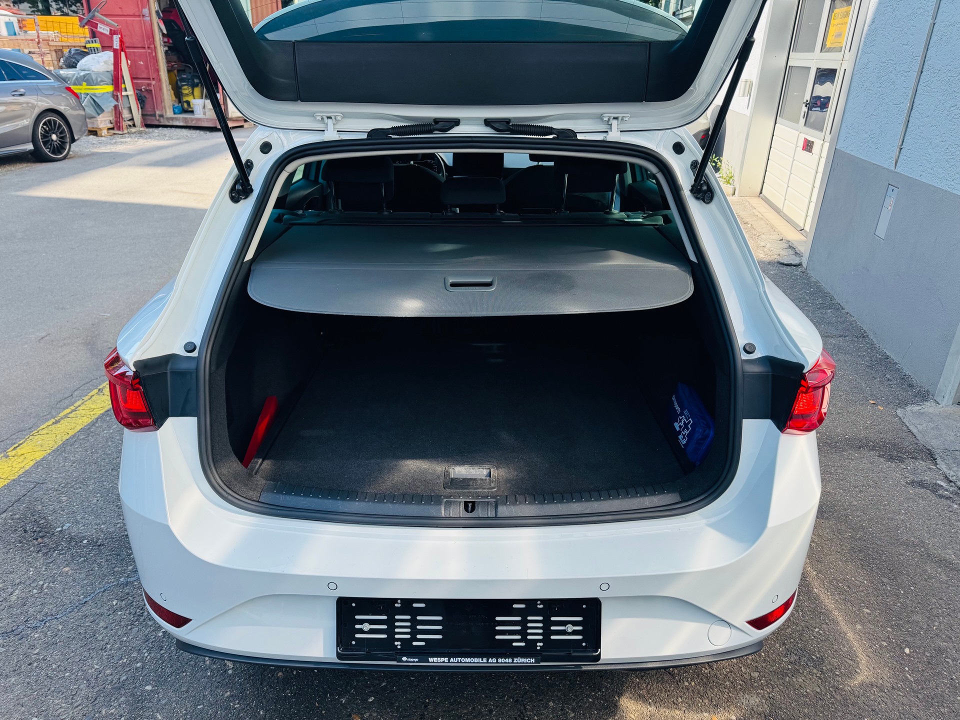 SEAT Leon ST 2.0 TDI EVO DSG Style-image-9