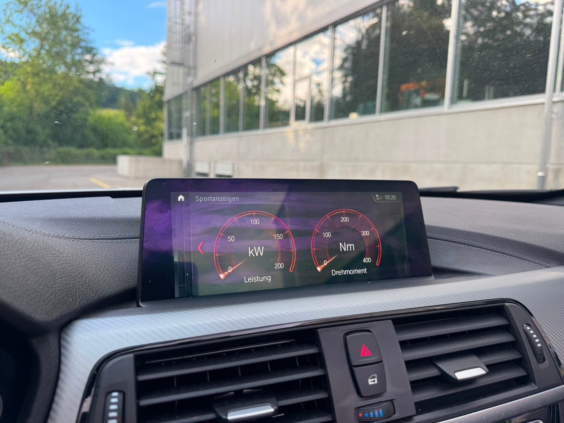 BMW 430i Cabriolet xDrive M Sport Steptronic-image-17