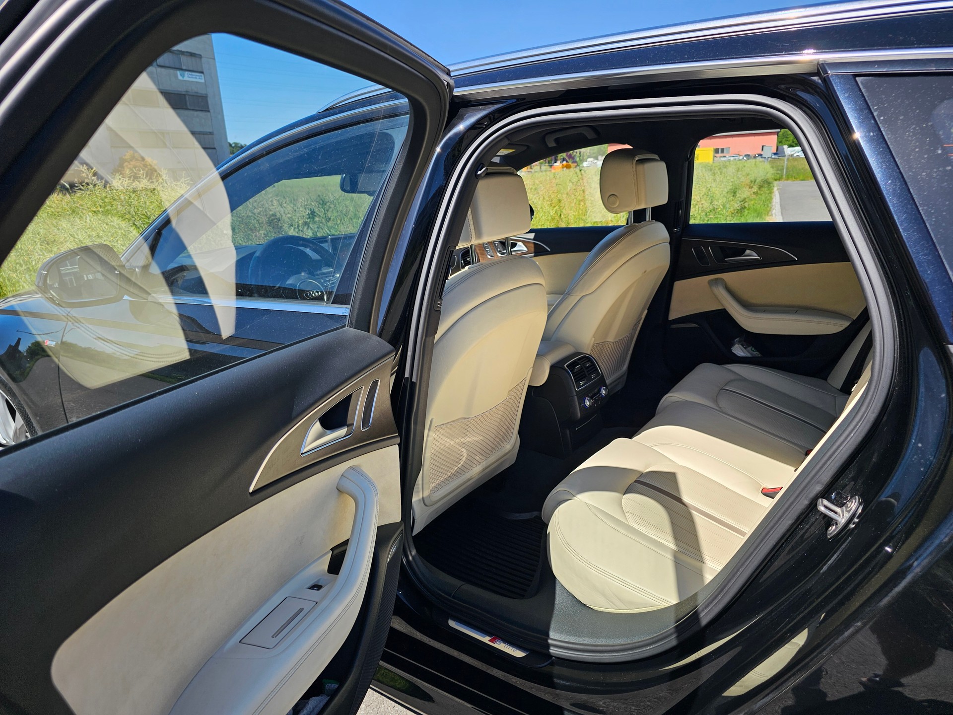 AUDI 3.0 V6 TDI 272 quattro S-Tr.-image-5