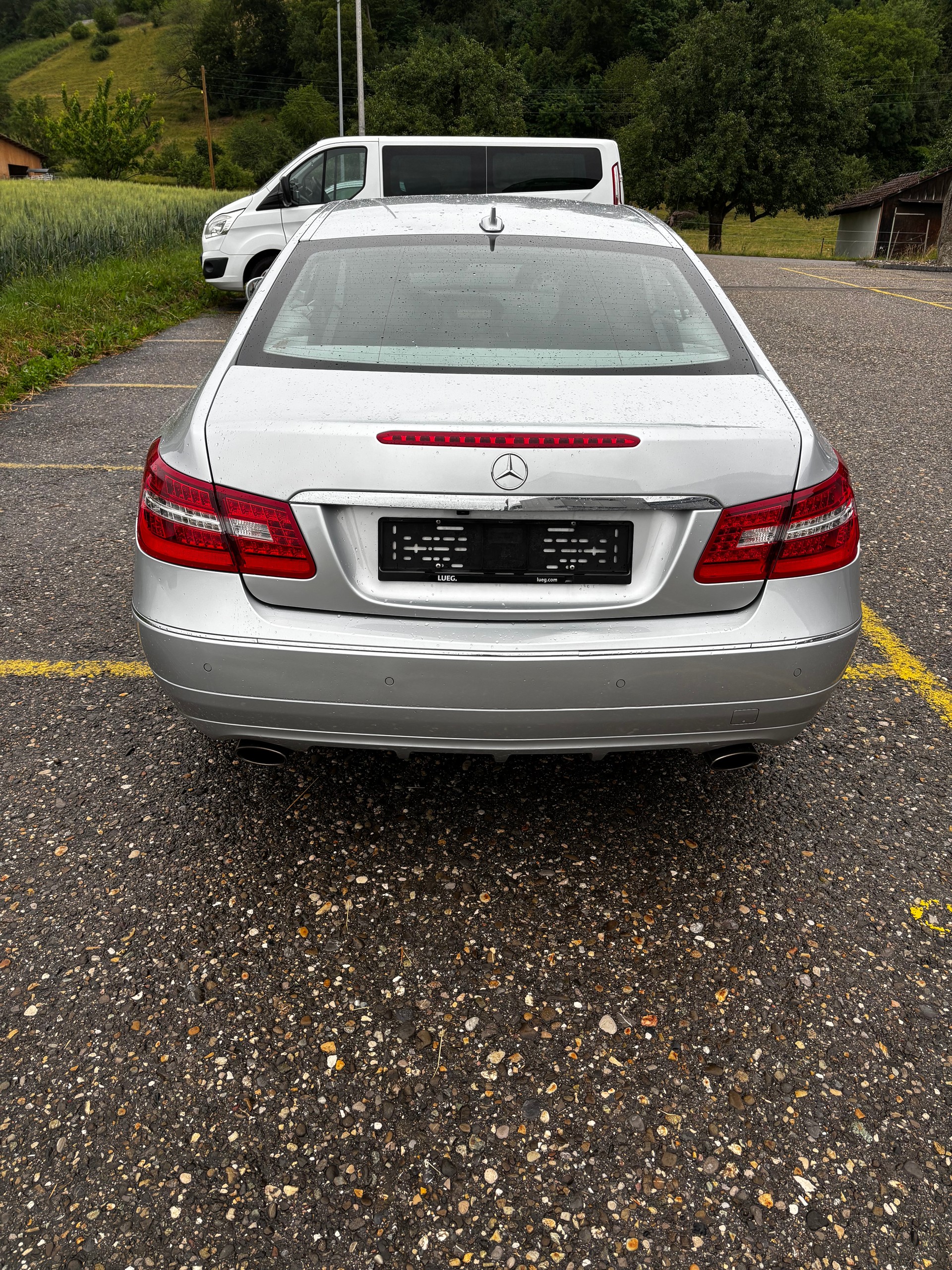 MERCEDES-BENZ E 350 CGI BlueEfficiency 7G-Tronic-image-6