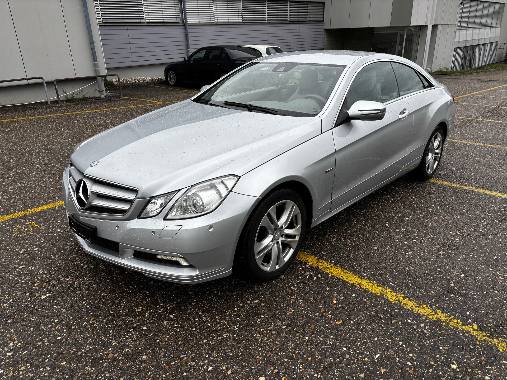 MERCEDES-BENZ E 350 CGI BlueEfficiency 7G-Tronic-image-1