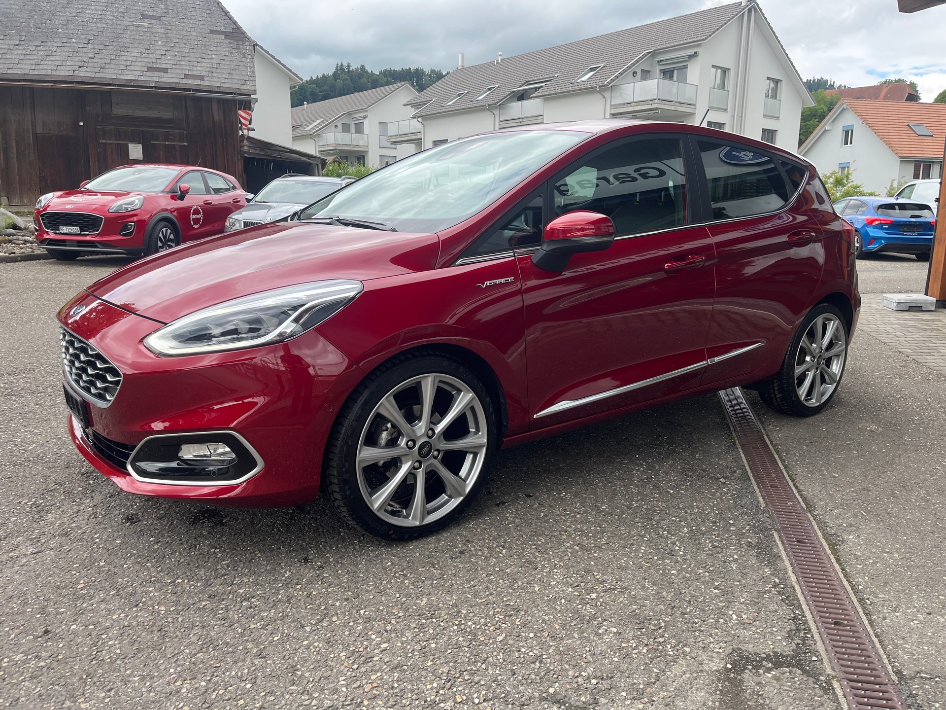 FORD Fiesta 1.0 SCTi Vignale Automat-image-2
