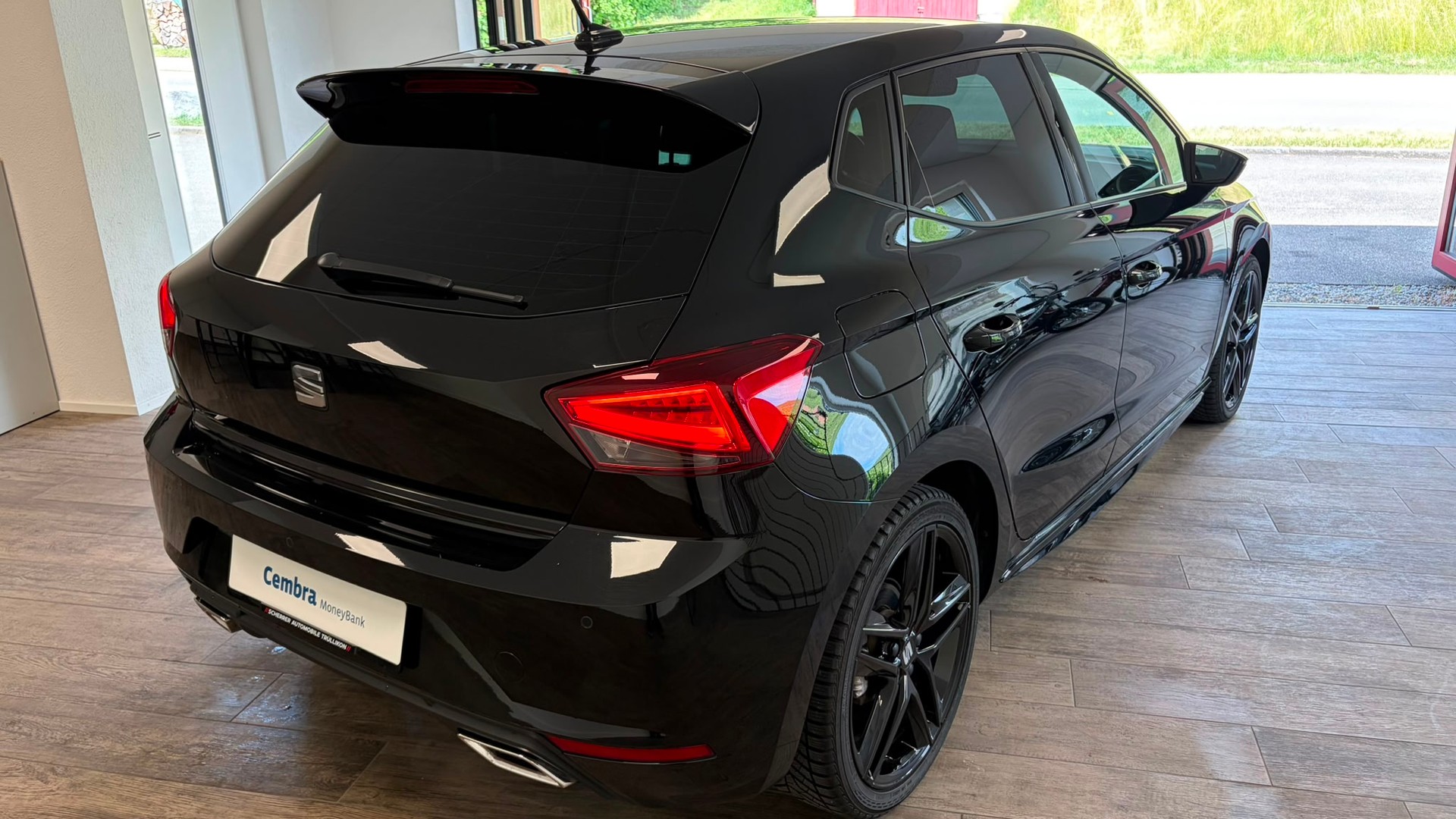SEAT Ibiza 1.5 TSI FR DSG-image-3