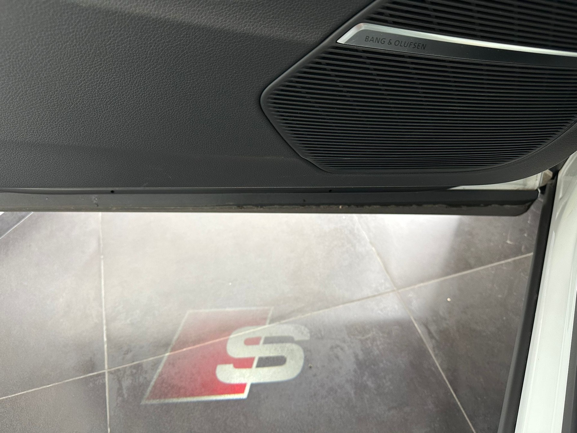 AUDI Q8 50 TDI quattro tiptronic-image-18