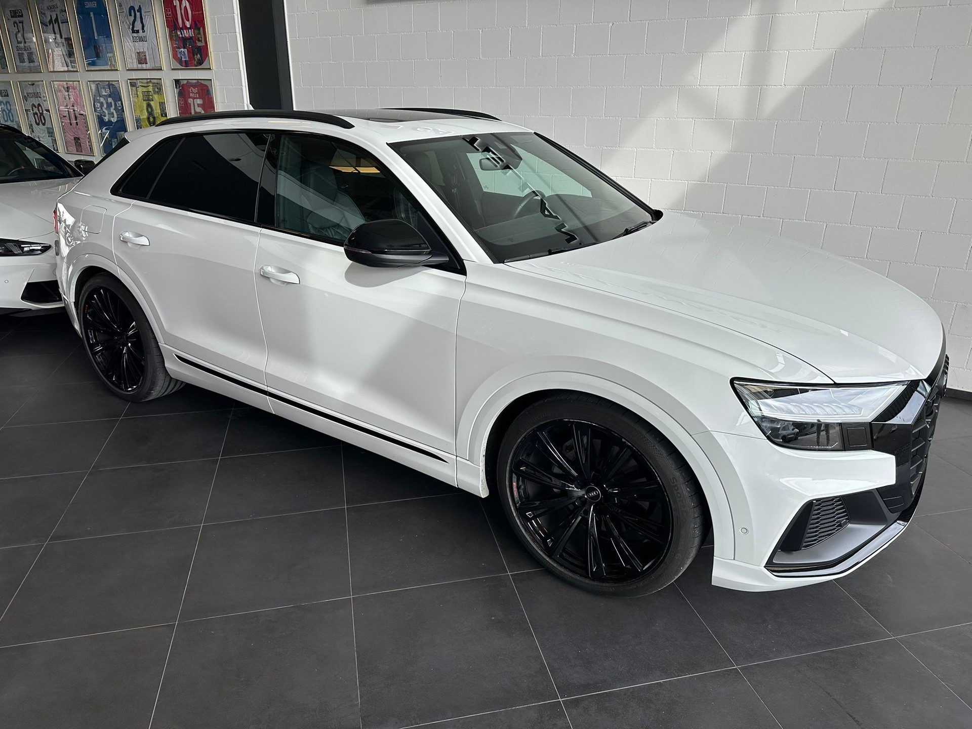 AUDI Q8 50 TDI quattro tiptronic-image-1