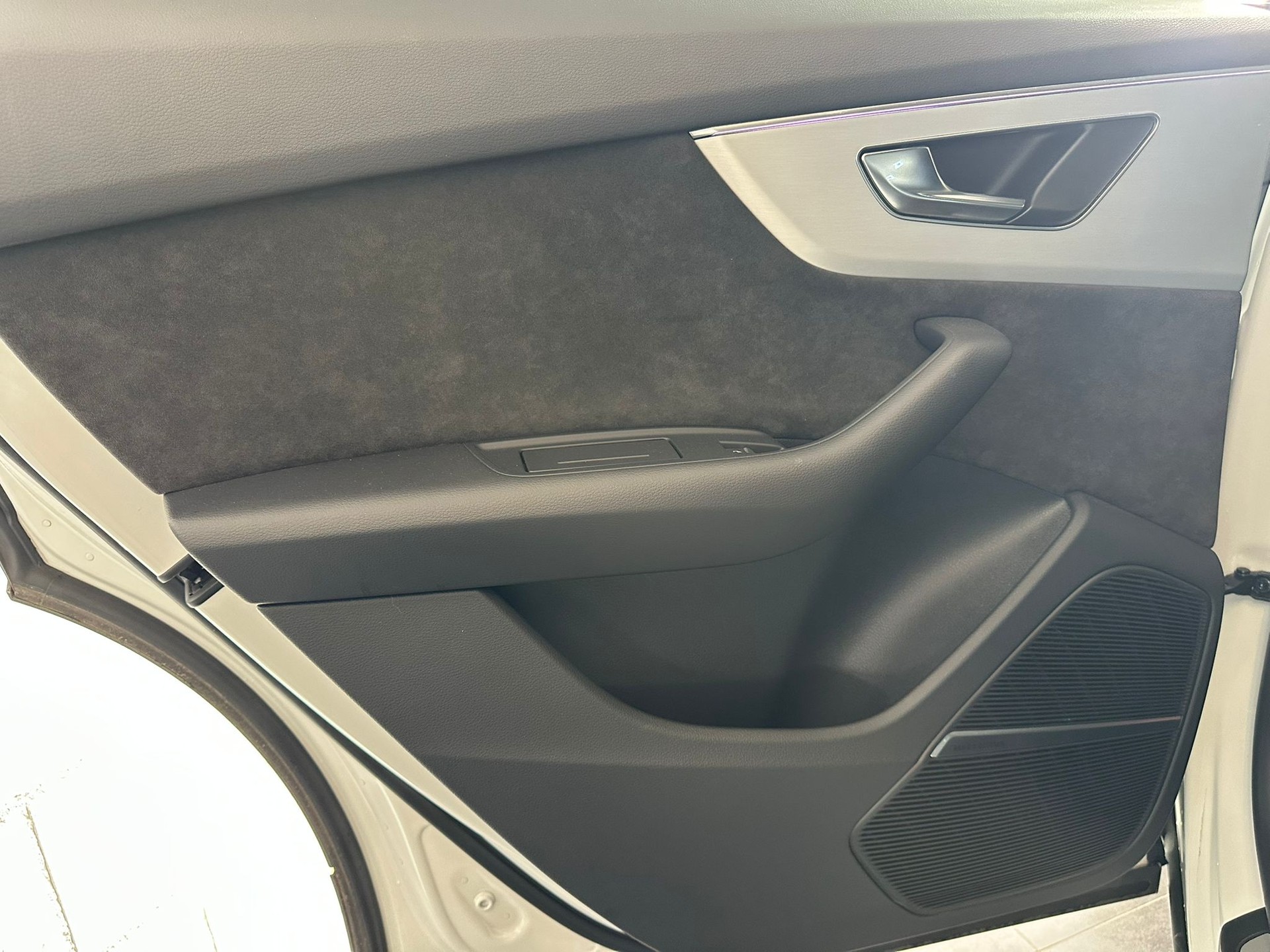 AUDI Q8 50 TDI quattro tiptronic-image-20