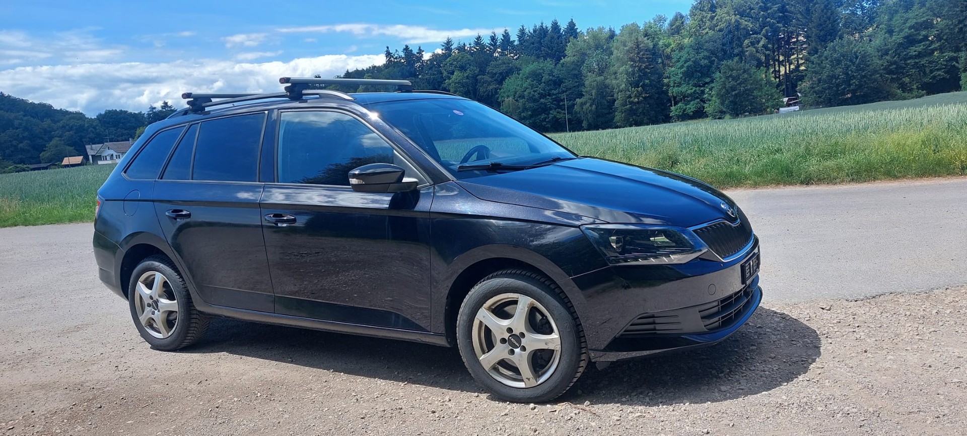 SKODA 1.2 TSI Style-image-1