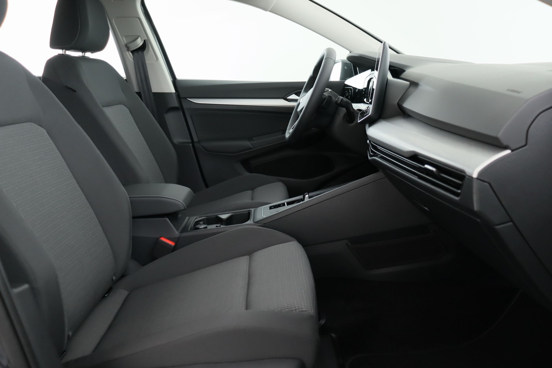 VW Golf 1.5 e TSI mHEV Value DSG-image-10