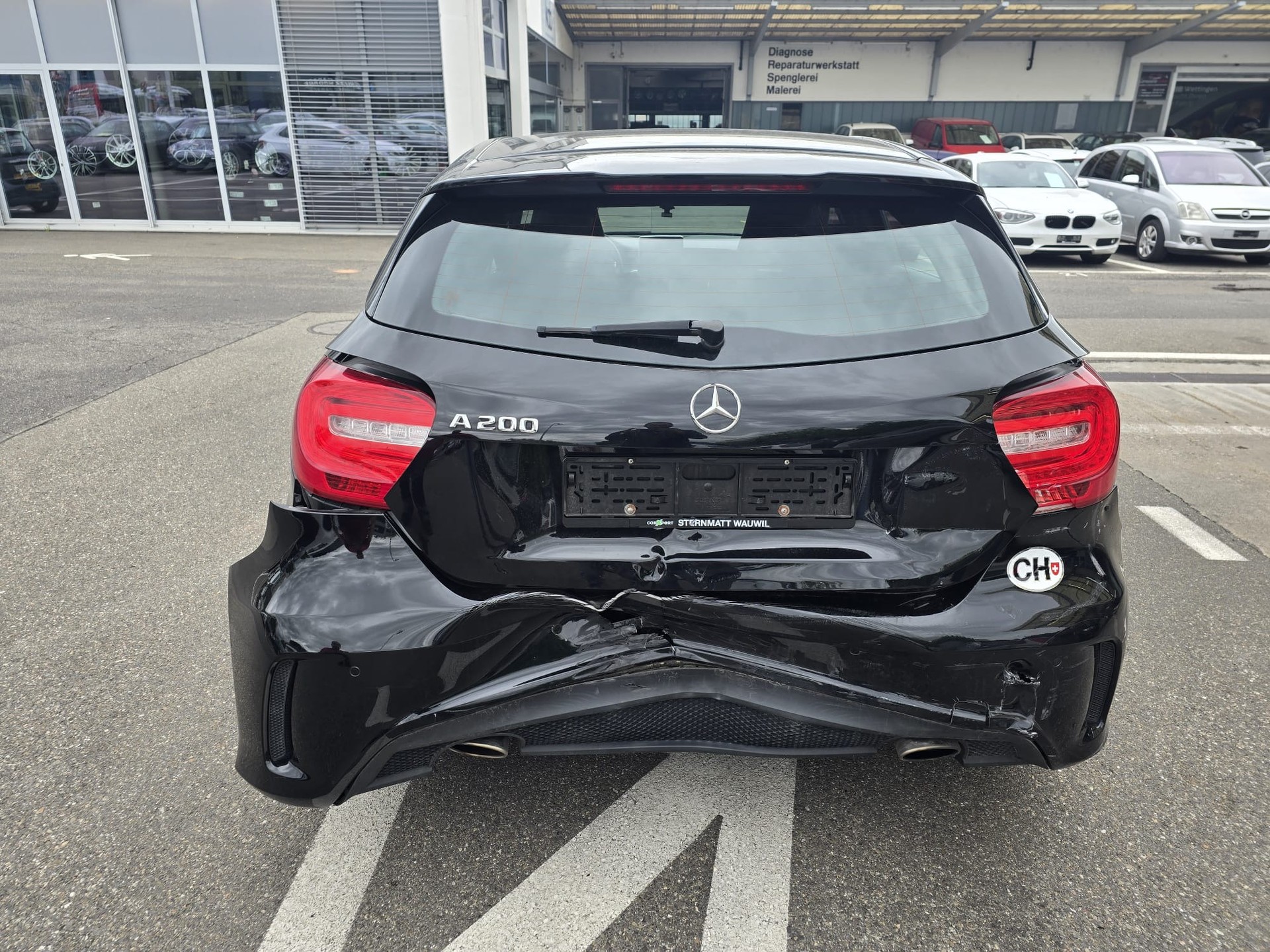 MERCEDES-BENZ A 200 AMG Line-image-6