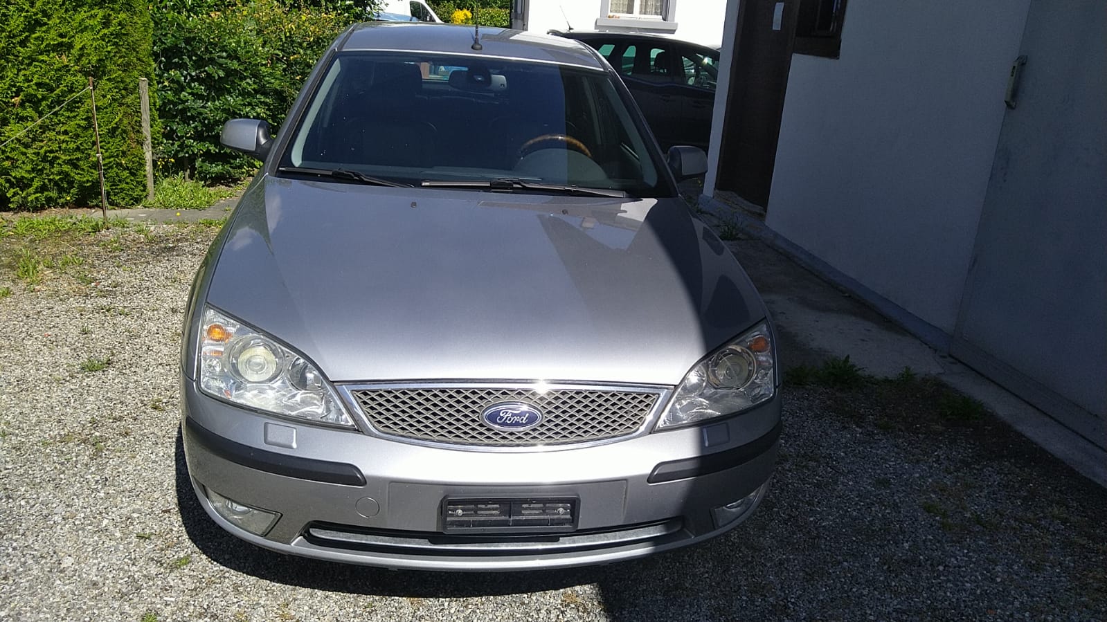 FORD Mondeo 2.5i V6 Executive-image-1