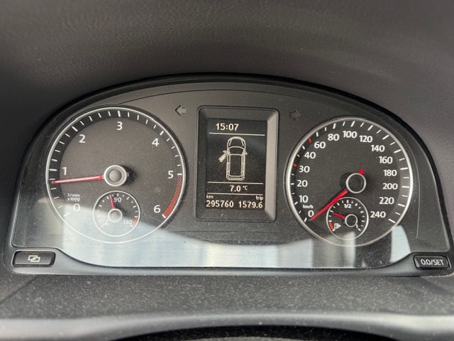 VW Touran 2.0 TDI BlueMotion Technology Comfortline-image-13