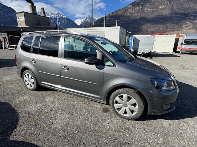 VW Touran 2.0 TDI BlueMotion Technology Comfortline-image-9
