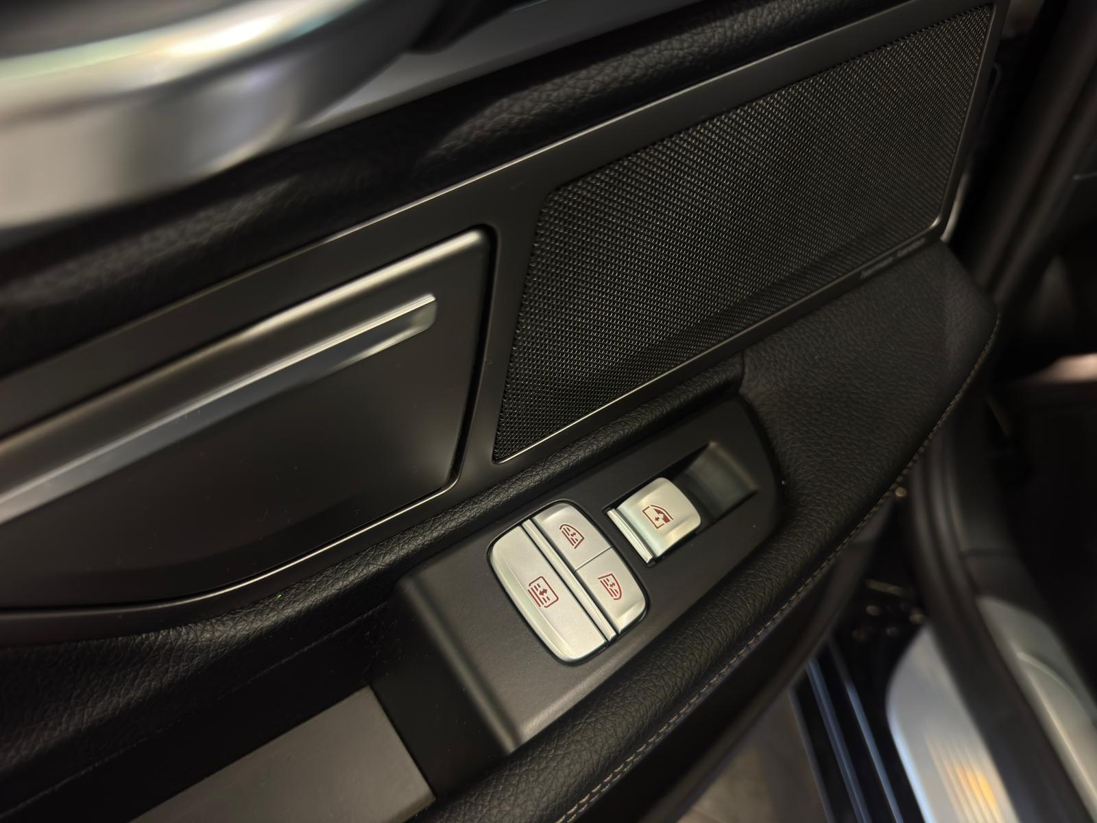 BMW 750d xDrive Steptronic *CH*-image-10