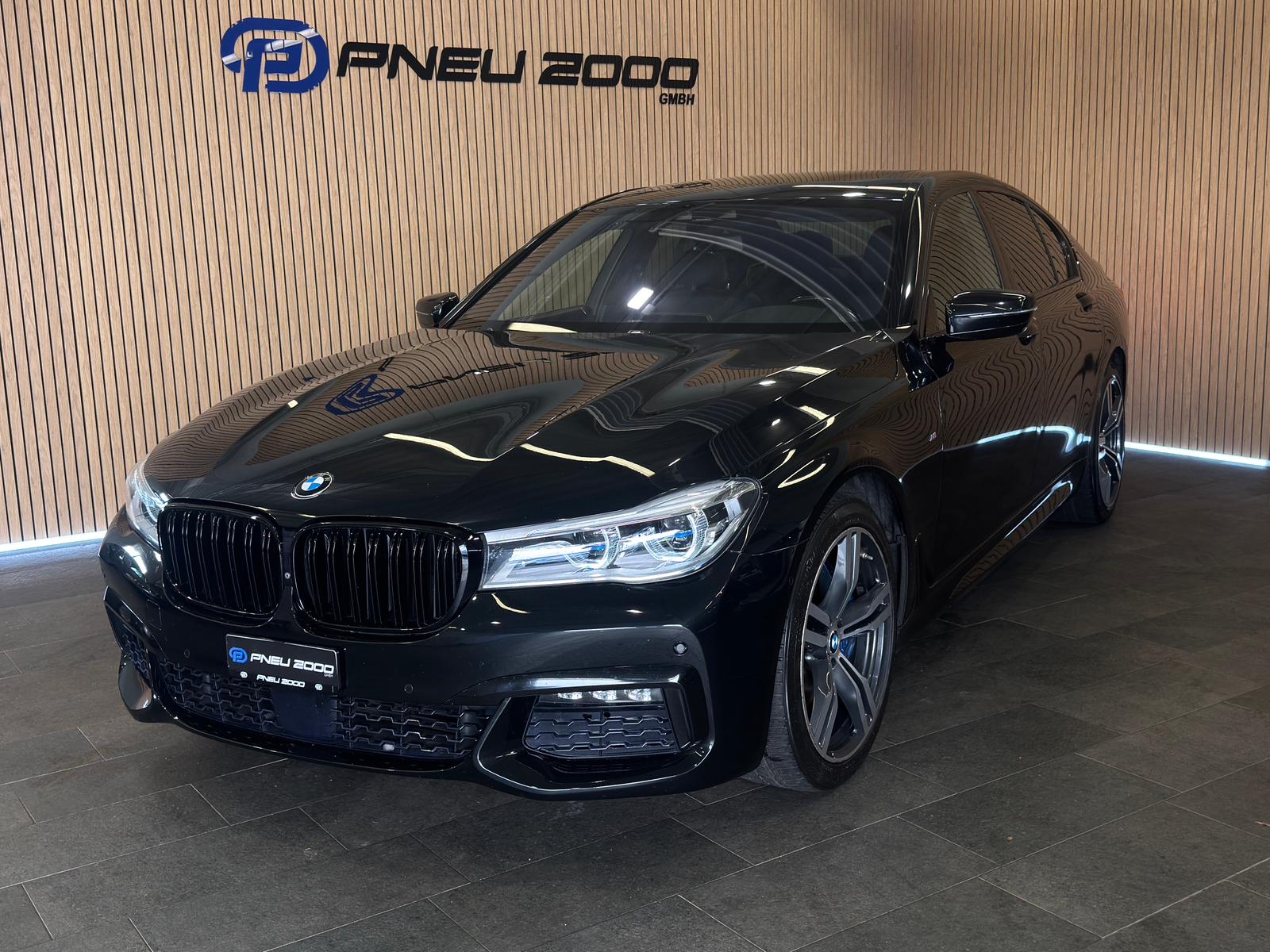 BMW 750d xDrive Steptronic *CH*-image-0