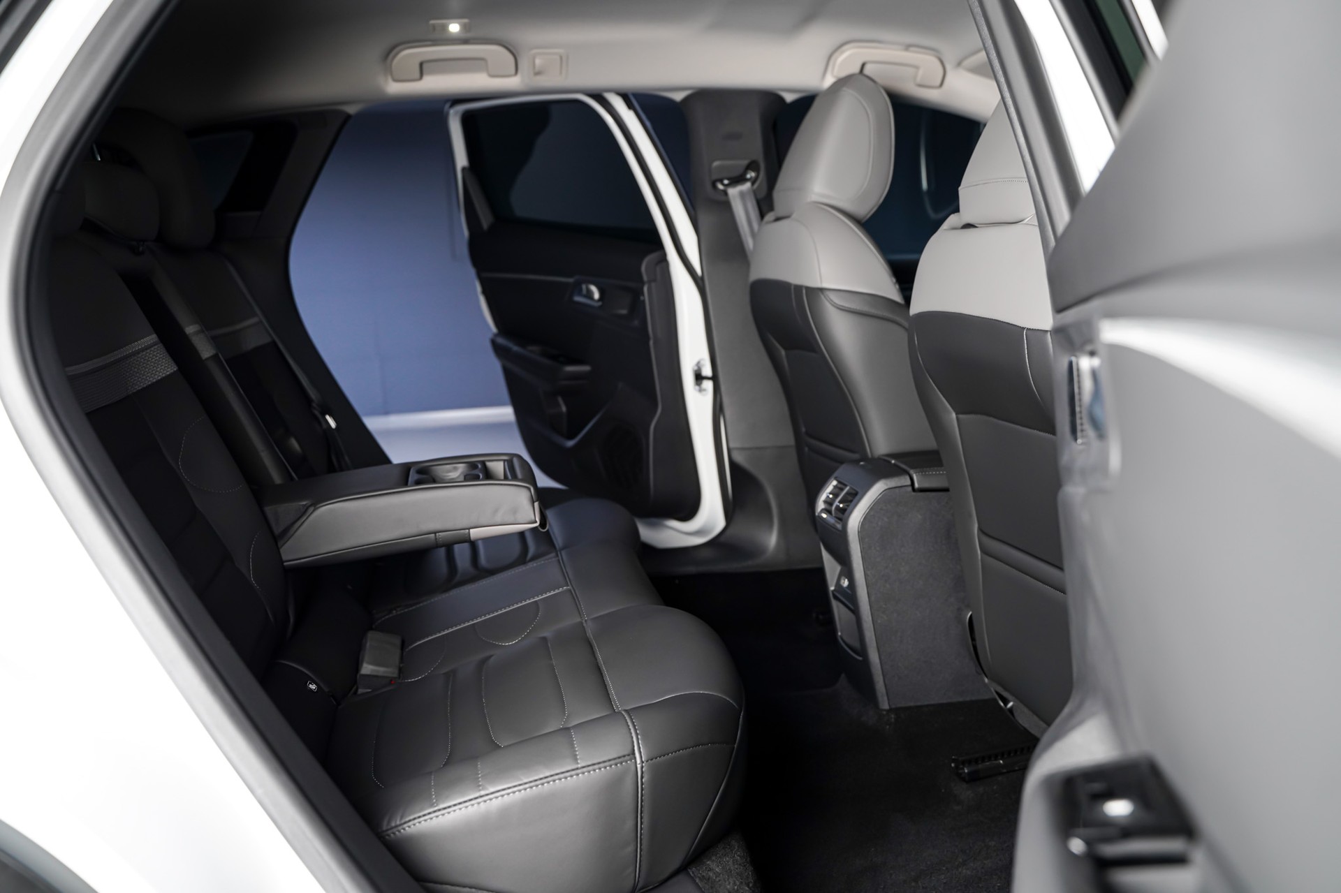 CITROEN C5 X 1.2i PureTech Shine EAT8-image-13