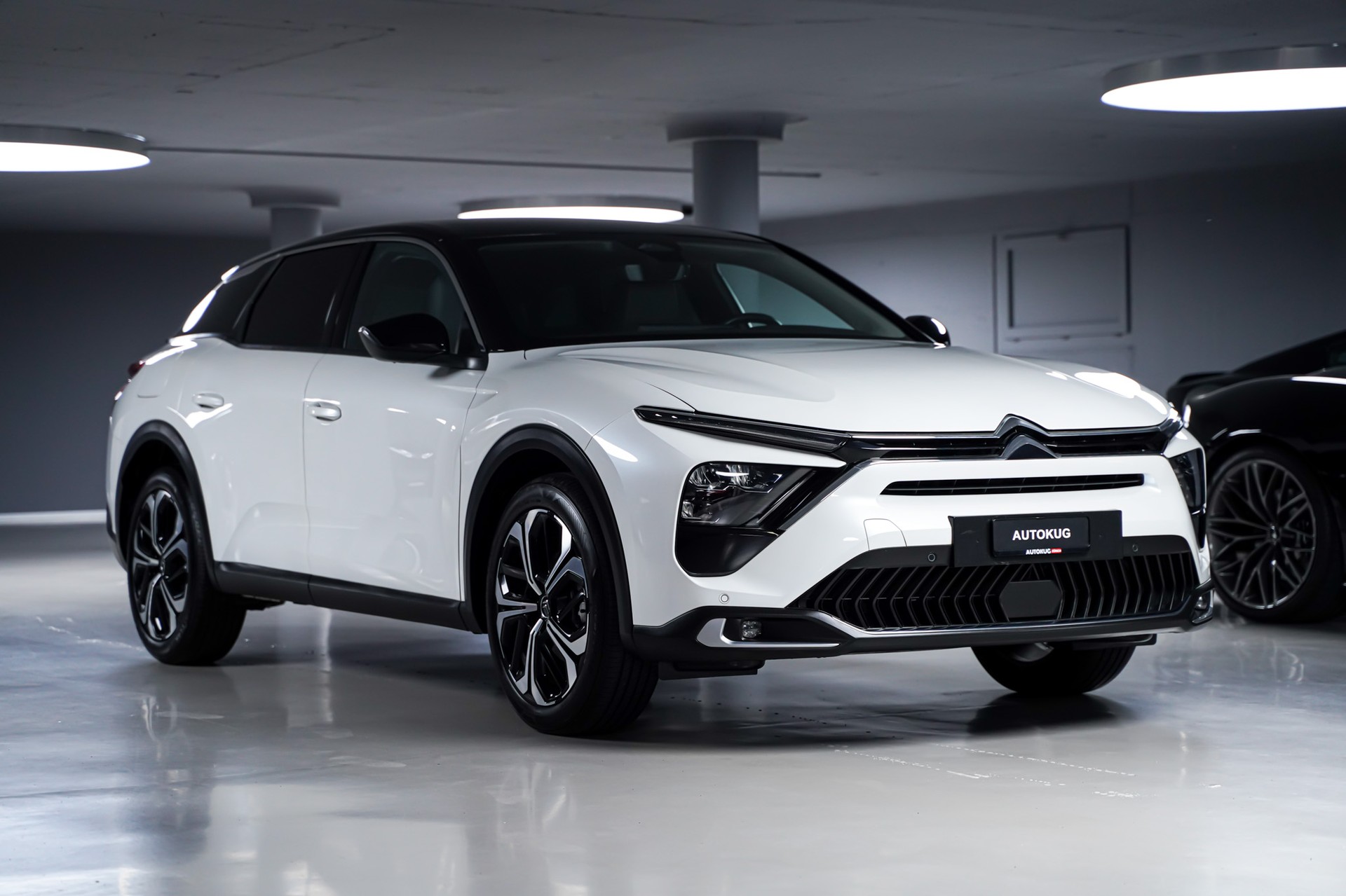 CITROEN C5 X 1.2i PureTech Shine EAT8-image-2