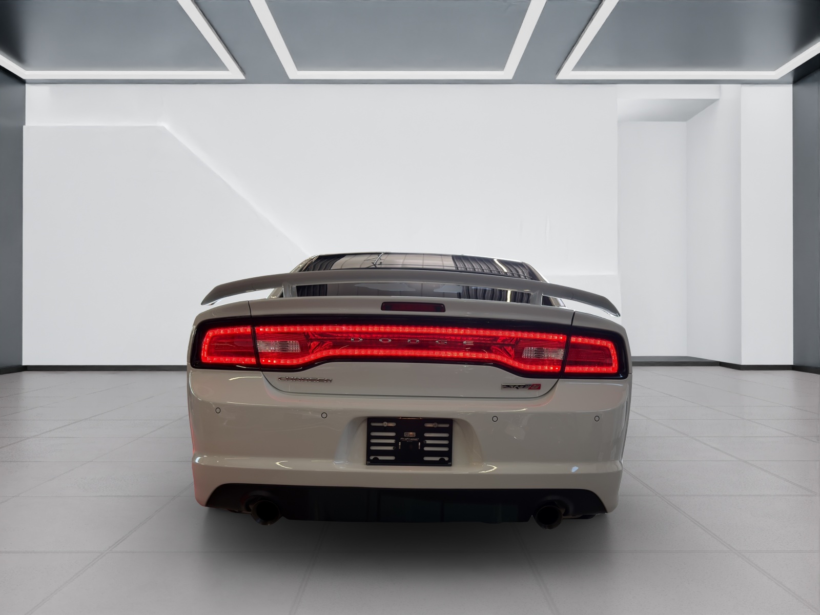 DODGE SRT8-image-4