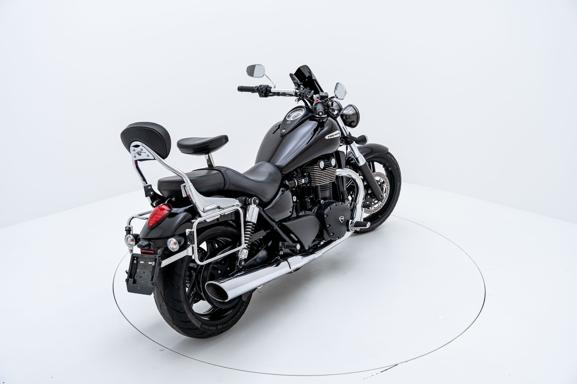 TRIUMPH Thunderbird Storm 1700 ABS-showroom-element-3