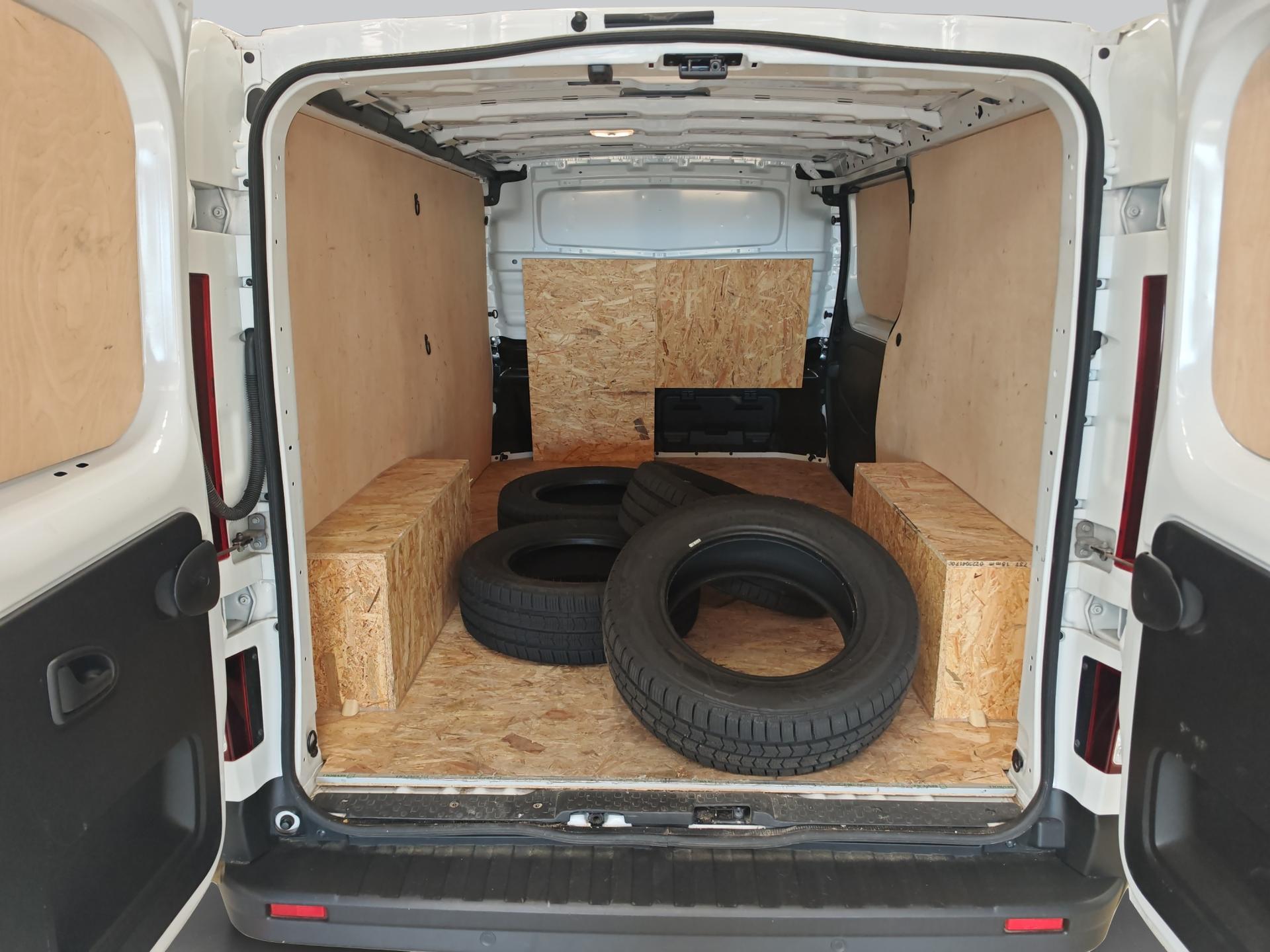 RENAULT Trafic 2.0 Blue dCi 130 Advance L2H1 EN-image-13