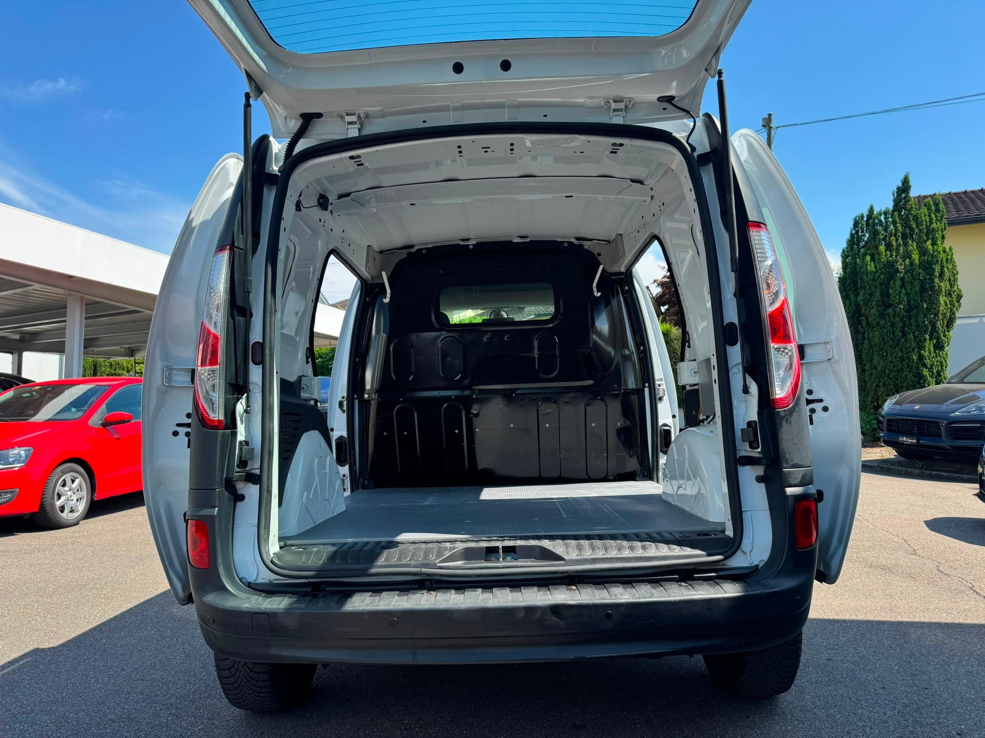 RENAULT Kangoo Medium dCi 90 ENERGY Business-image-8
