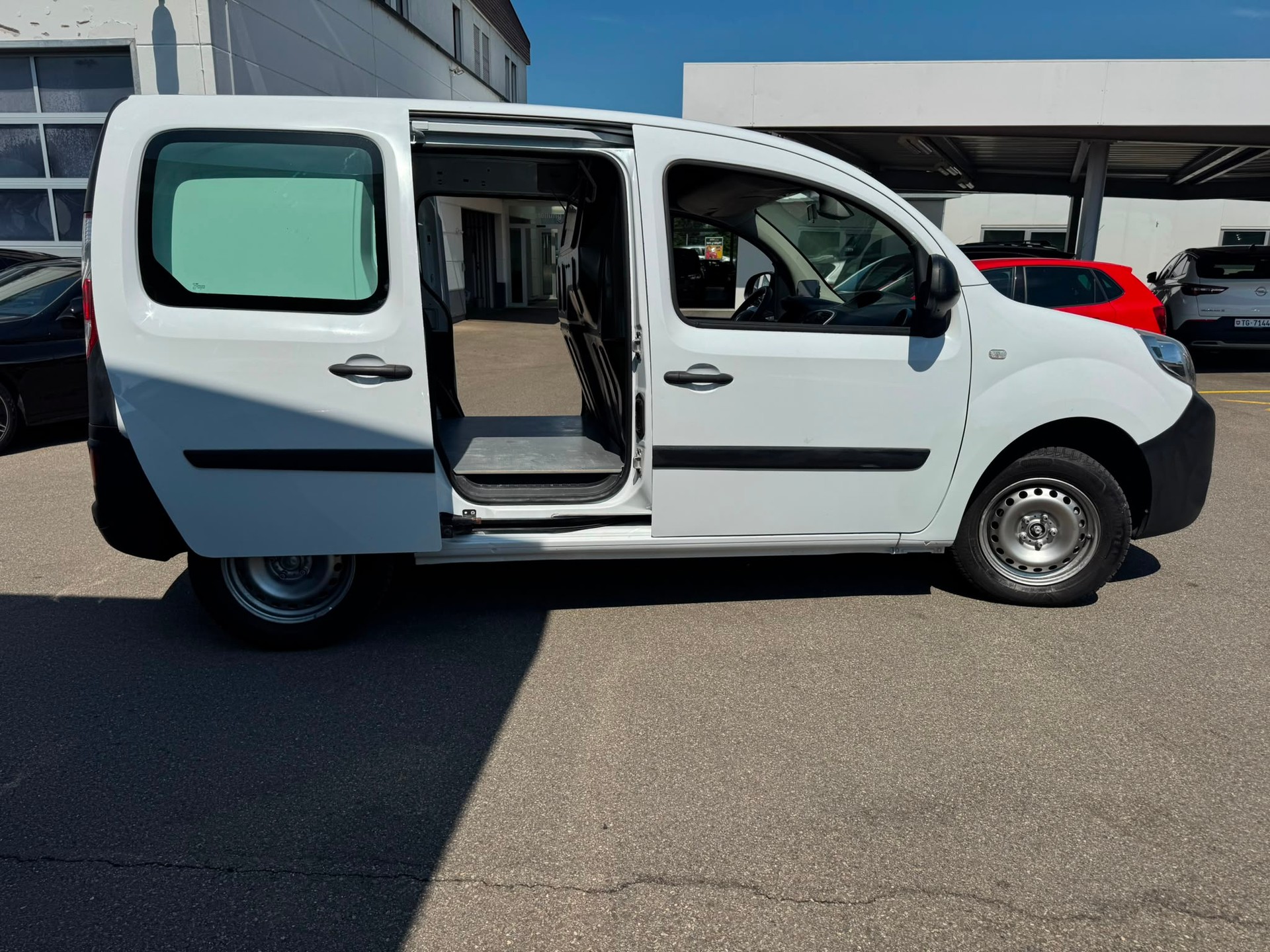 RENAULT Kangoo Medium dCi 90 ENERGY Business-image-6
