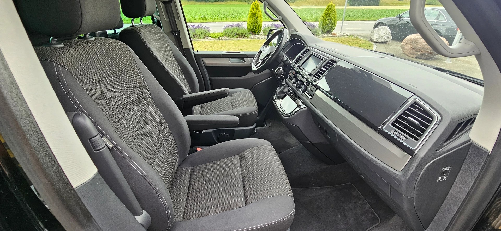 VW T6 Multivan 2.0 TDI - Bulli - Trendline DSG-image-11