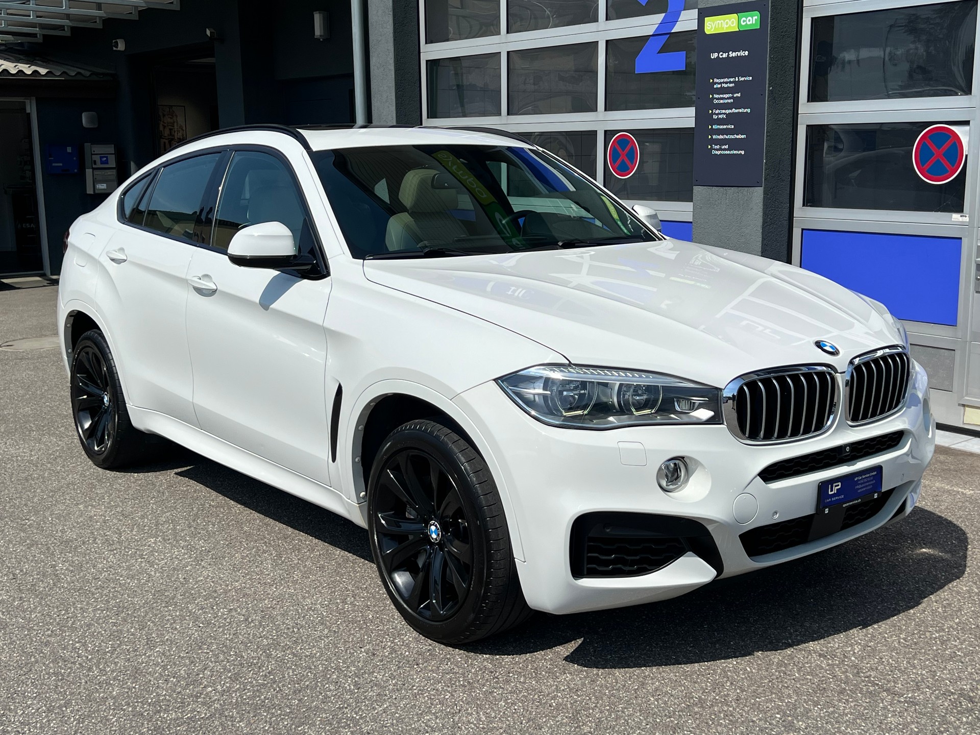 BMW X6 50i xDrive * AHK 2.7 T *-image-2