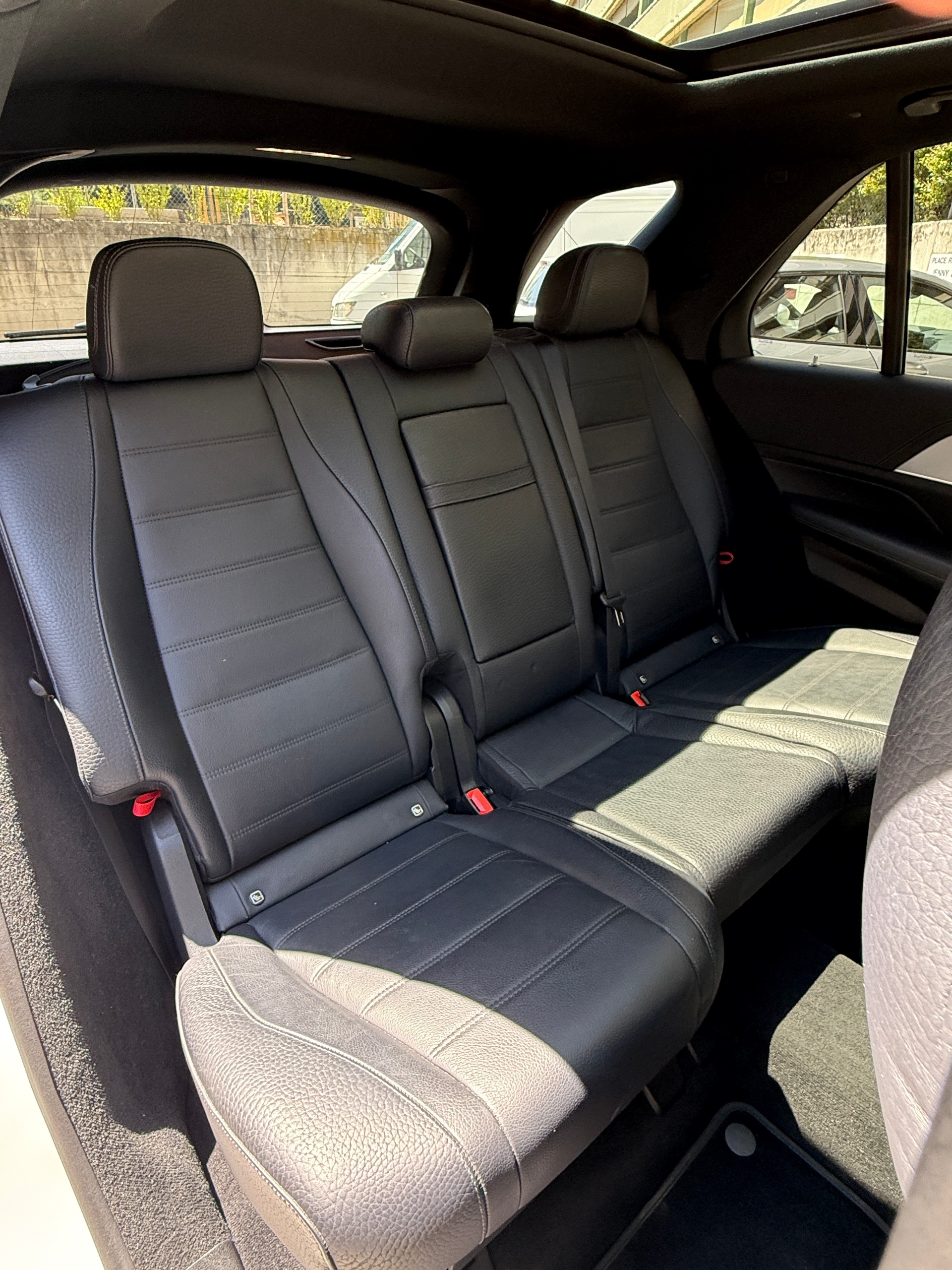 MERCEDES-BENZ GLE 450 4Matic AMG Line 9G-Tronic-image-13