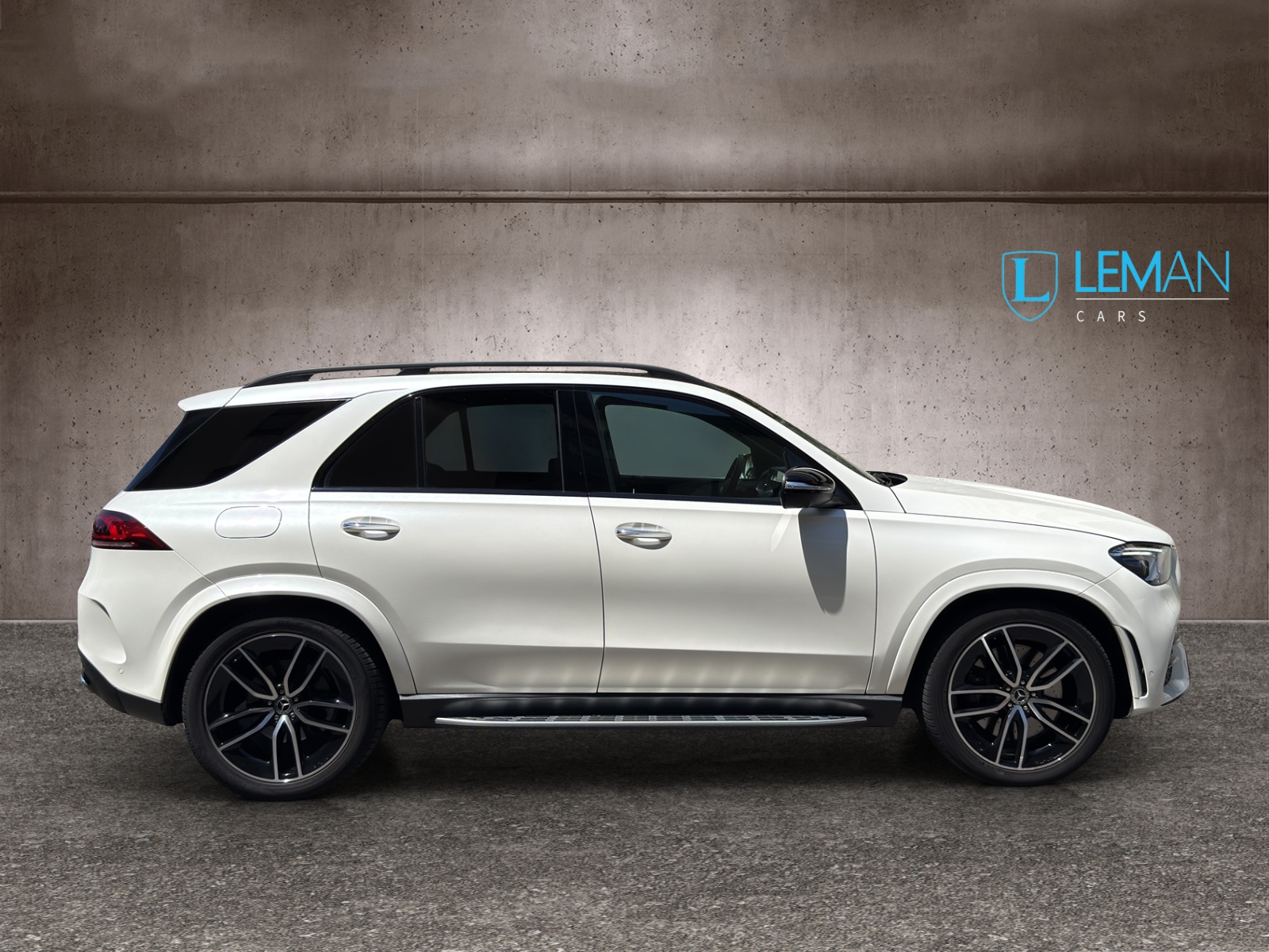 MERCEDES-BENZ GLE 450 4Matic AMG Line 9G-Tronic-image-3