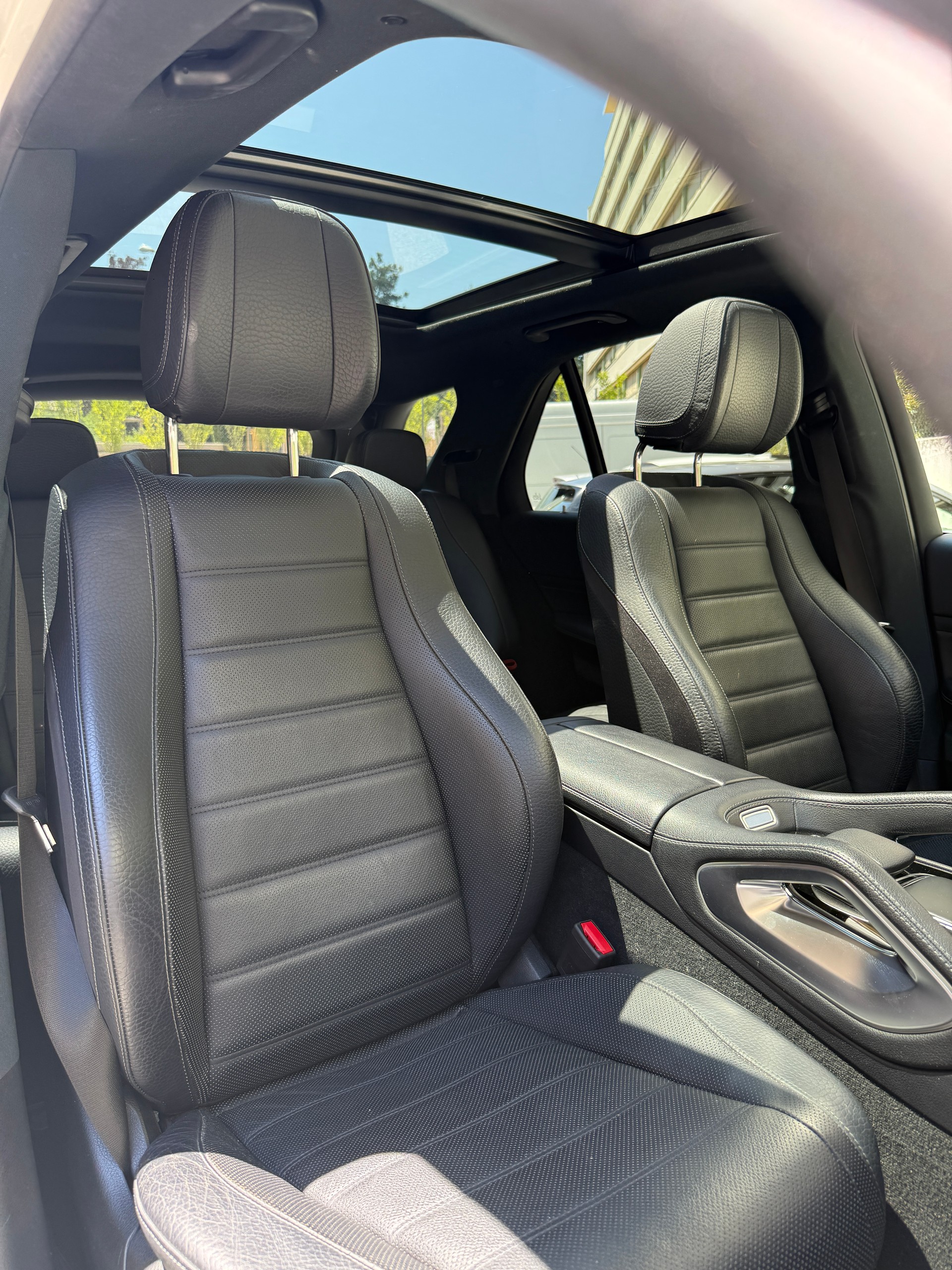 MERCEDES-BENZ GLE 450 4Matic AMG Line 9G-Tronic-image-8
