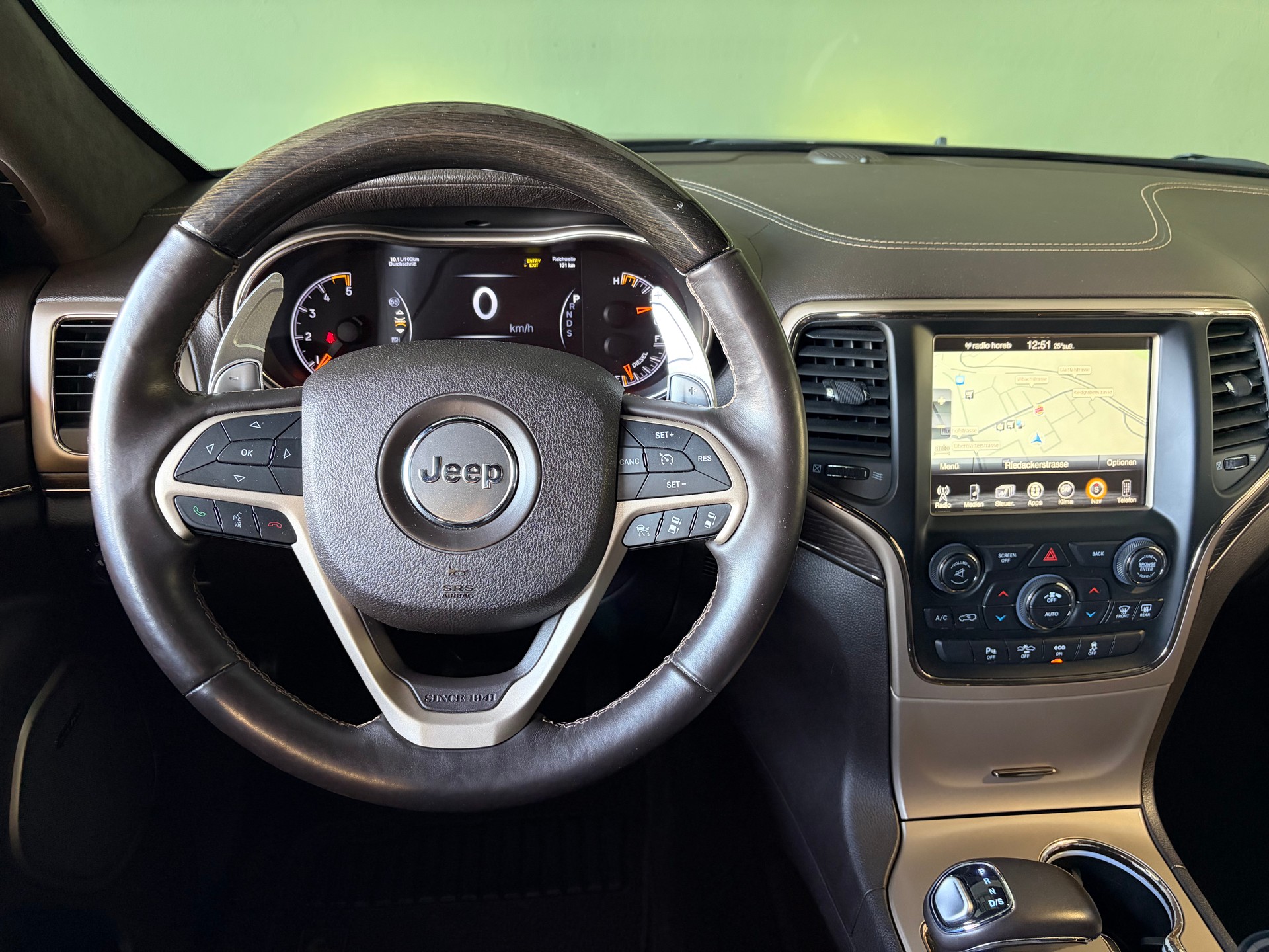 JEEP Grand Cherokee 3.0 CRD Summit Automatic *Ab MFK*CH-Fahrzeug*-image-16