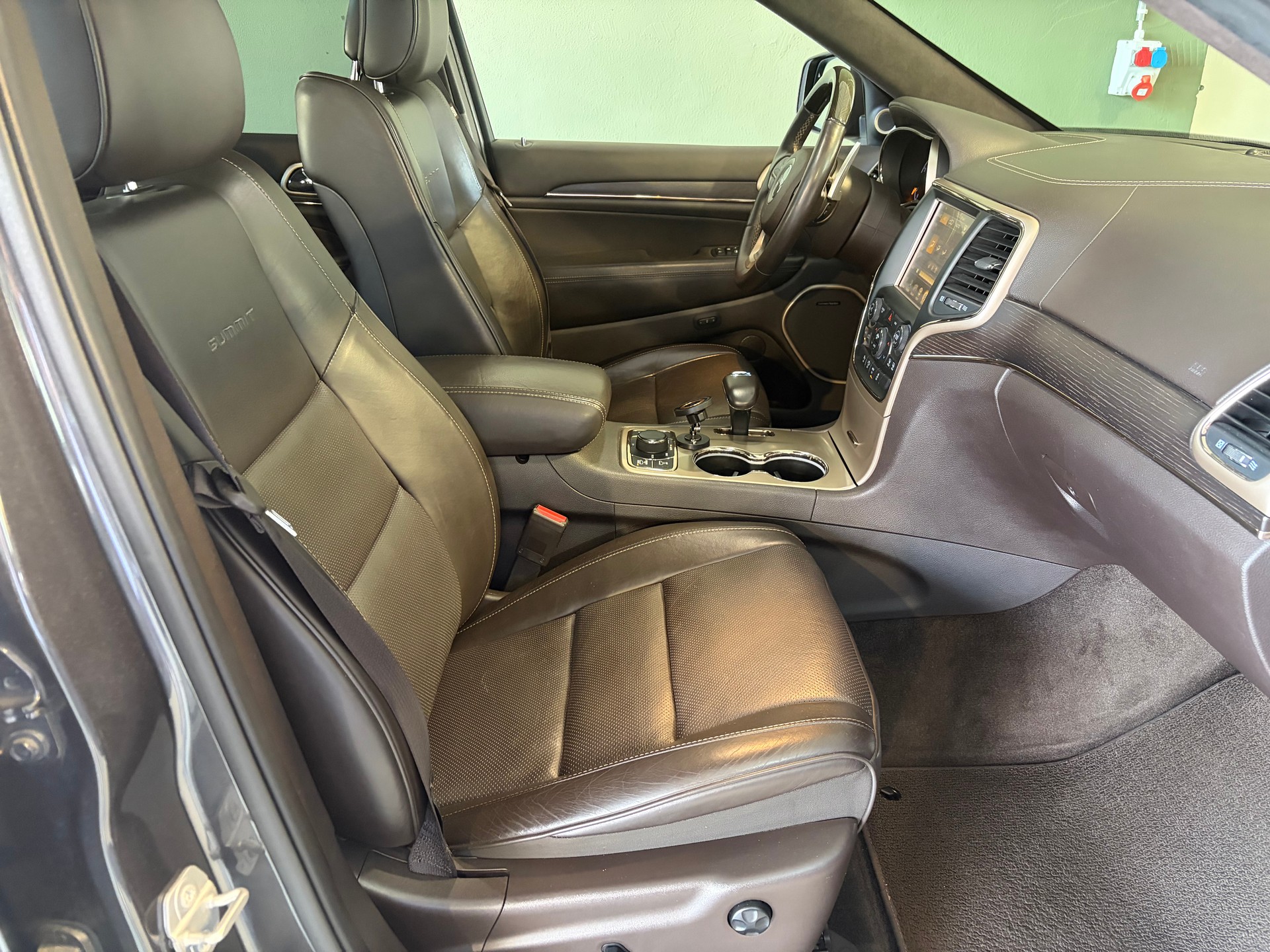 JEEP Grand Cherokee 3.0 CRD Summit Automatic *Ab MFK*CH-Fahrzeug*-image-8