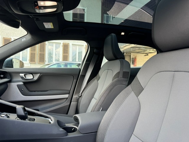 POLESTAR 2 Long Range Dual Motor-image-9