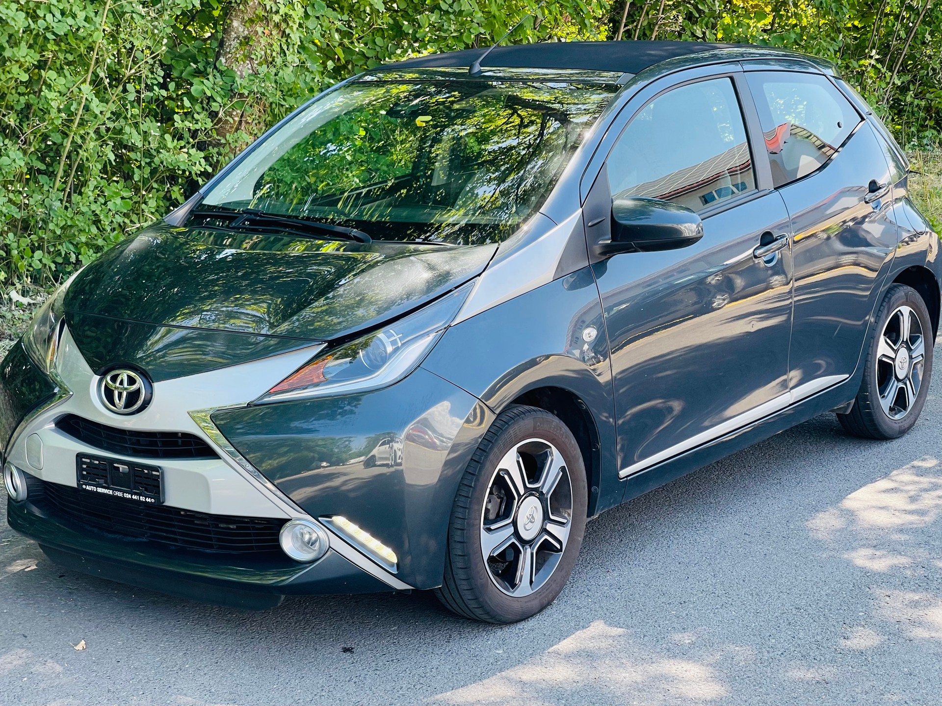 TOYOTA Aygo 1.2 VVT-i x-clusiv-image-2