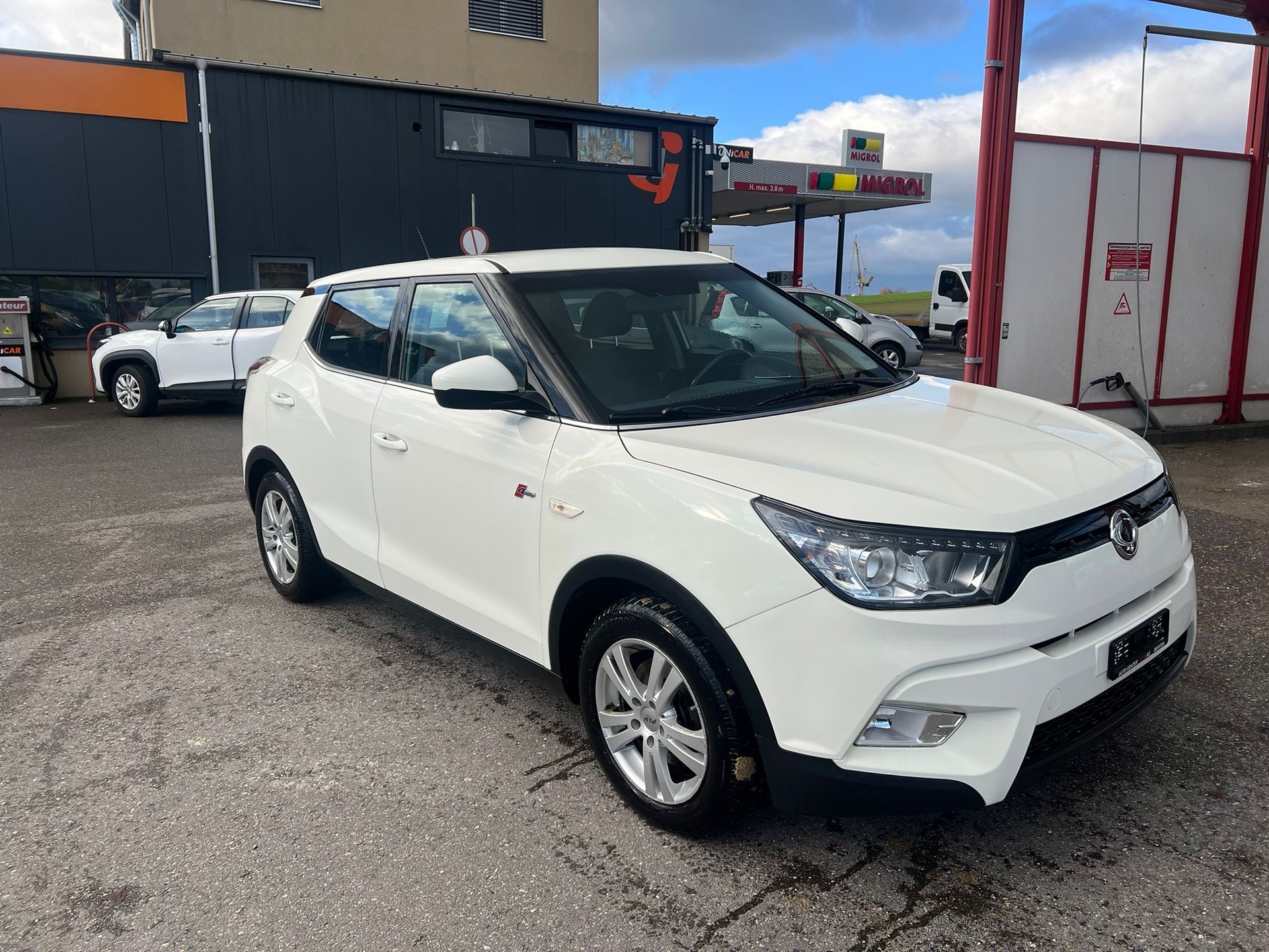 KGM-SsangYong Tivoli 1.6 eXDi Quartz 4WD Automatic-image-1