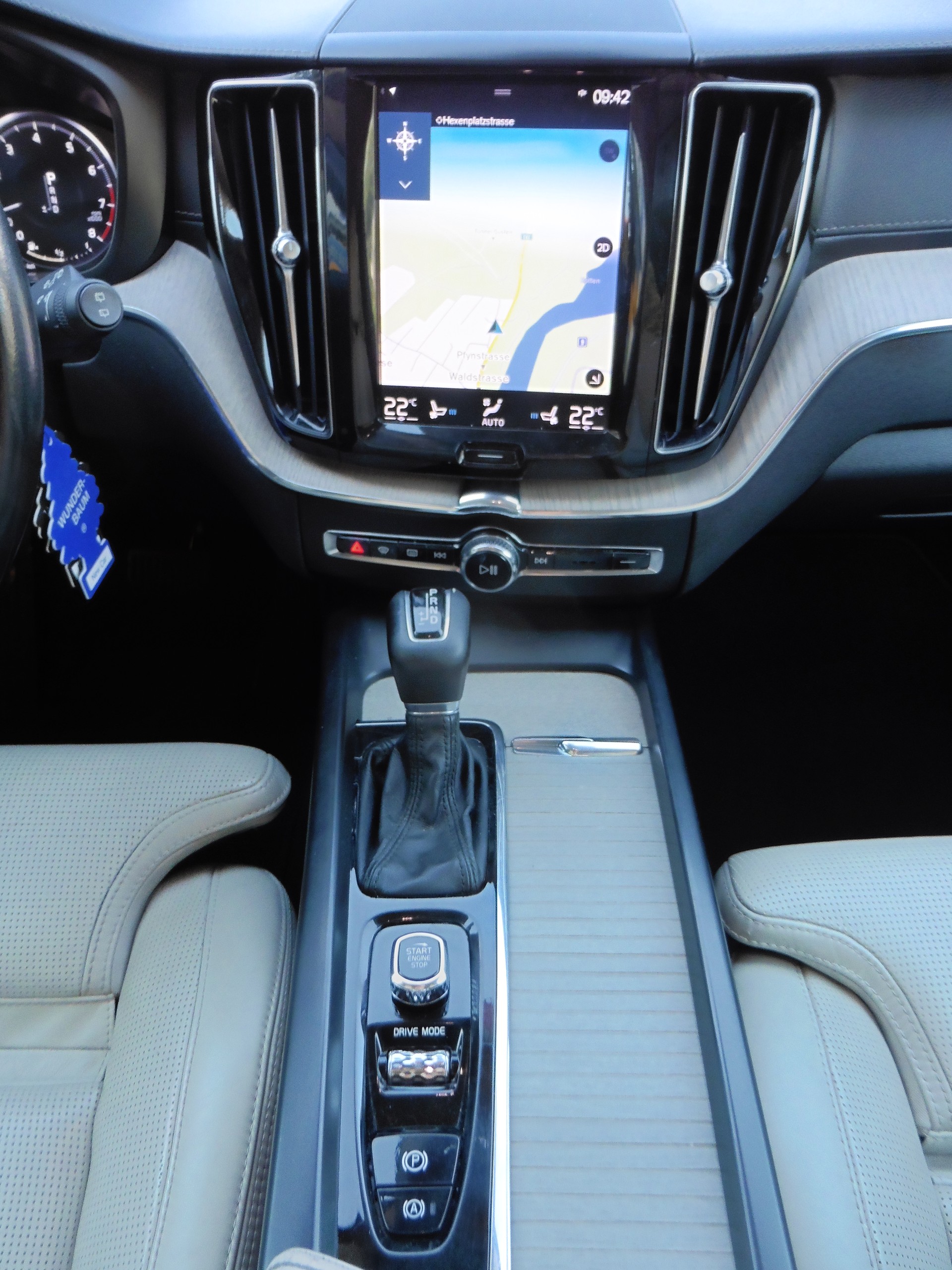 VOLVO XC60 T5 AWD Inscription Geartronic-image-13