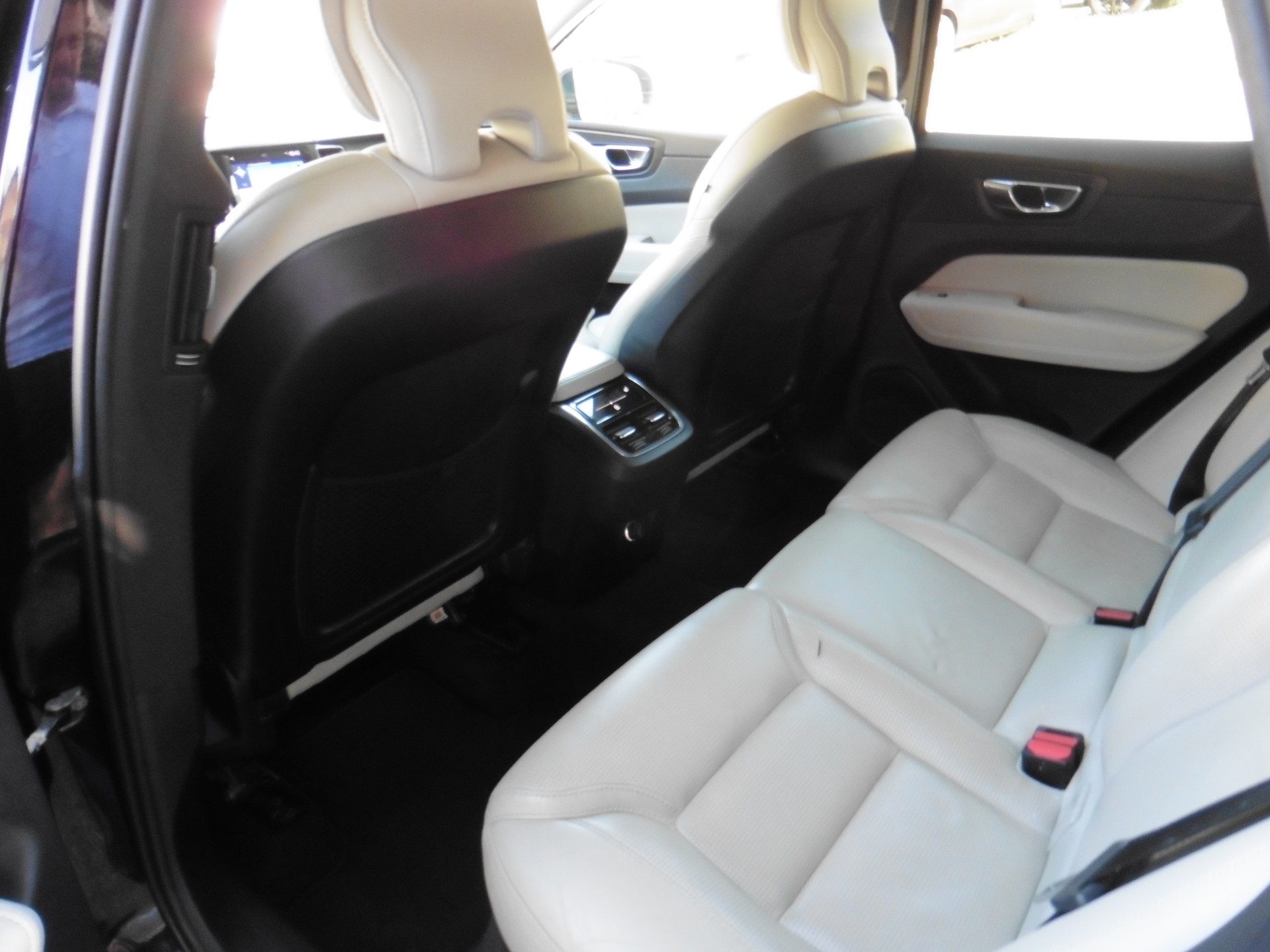 VOLVO XC60 T5 AWD Inscription Geartronic-image-19