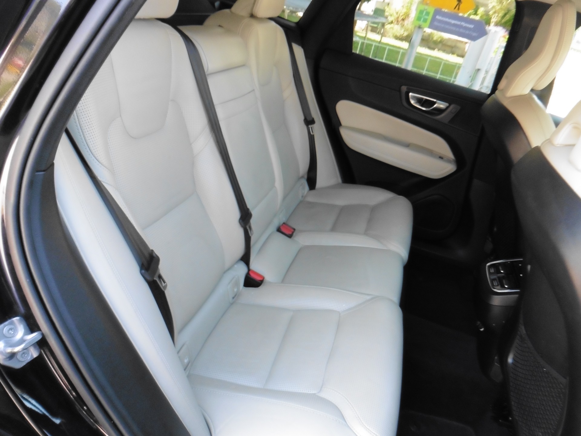 VOLVO XC60 T5 AWD Inscription Geartronic-image-22