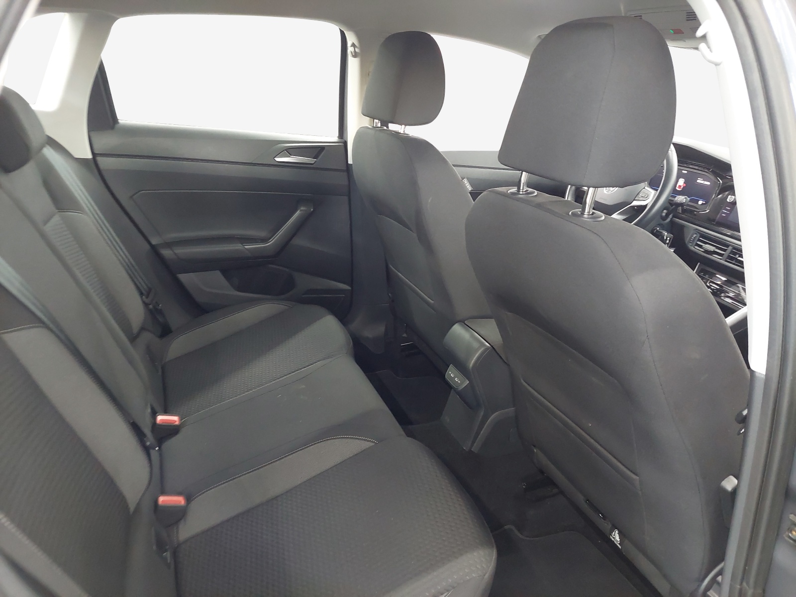 VW Taigo 1.0 TSI Life DSG-image-12
