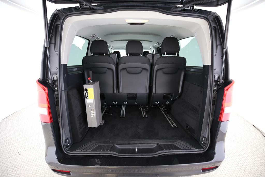 MERCEDES-BENZ V 250 d lang 4matic personnes à mobilité réduite (PMR)-image-16