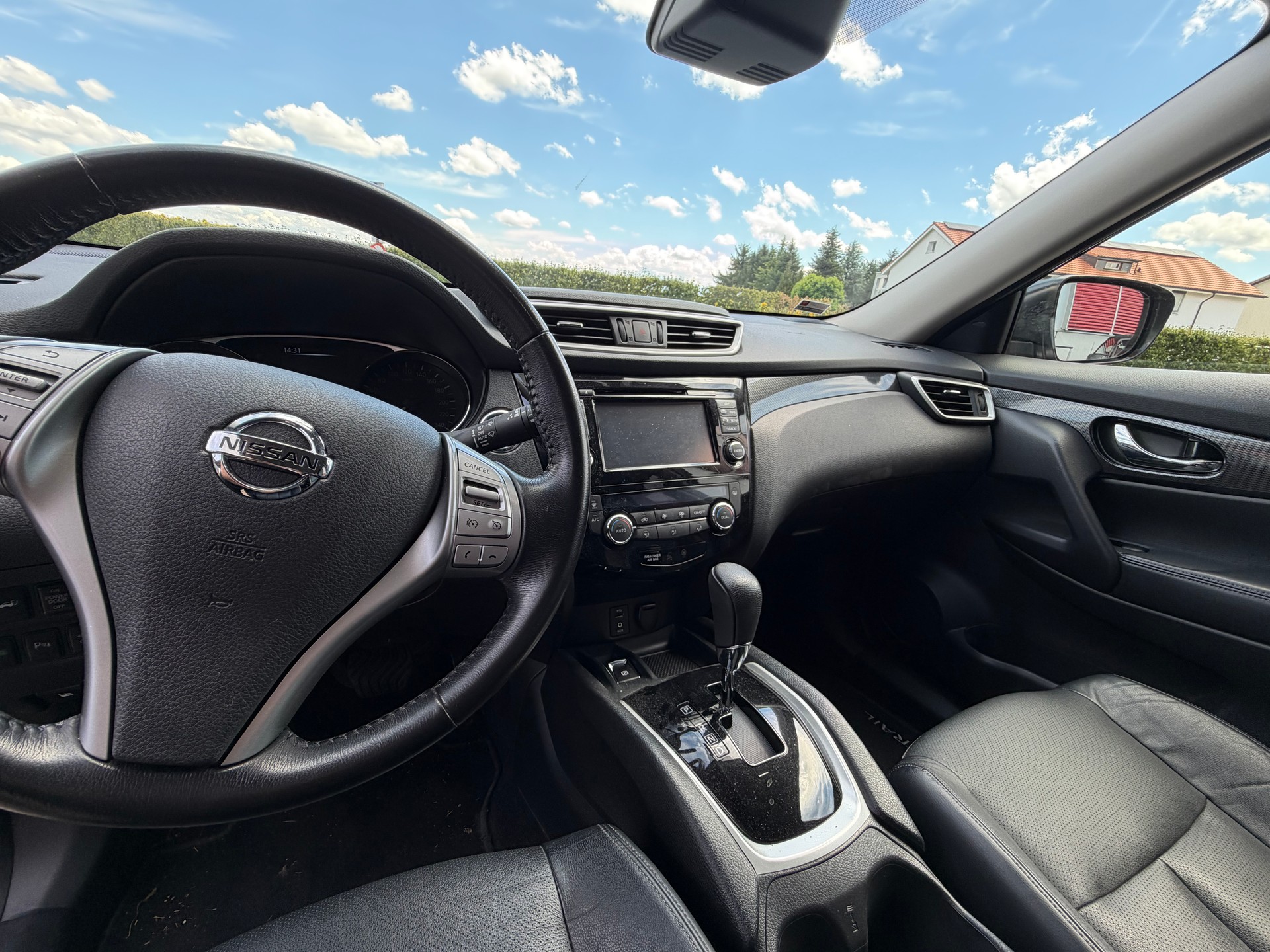 NISSAN X-Trail 2.0 dCi Swiss Ed. Xtronic CVT ALL-MODE 4x4-image-4