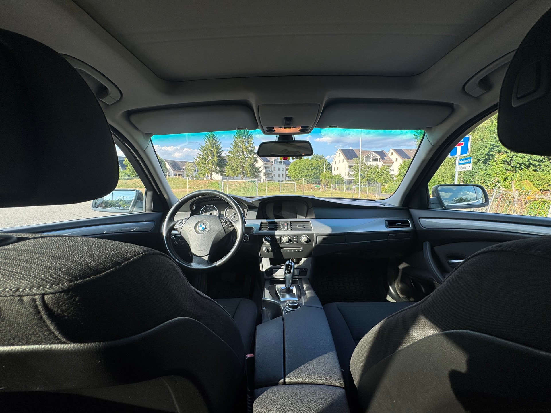 BMW 525xi Touring Steptronic-image-8